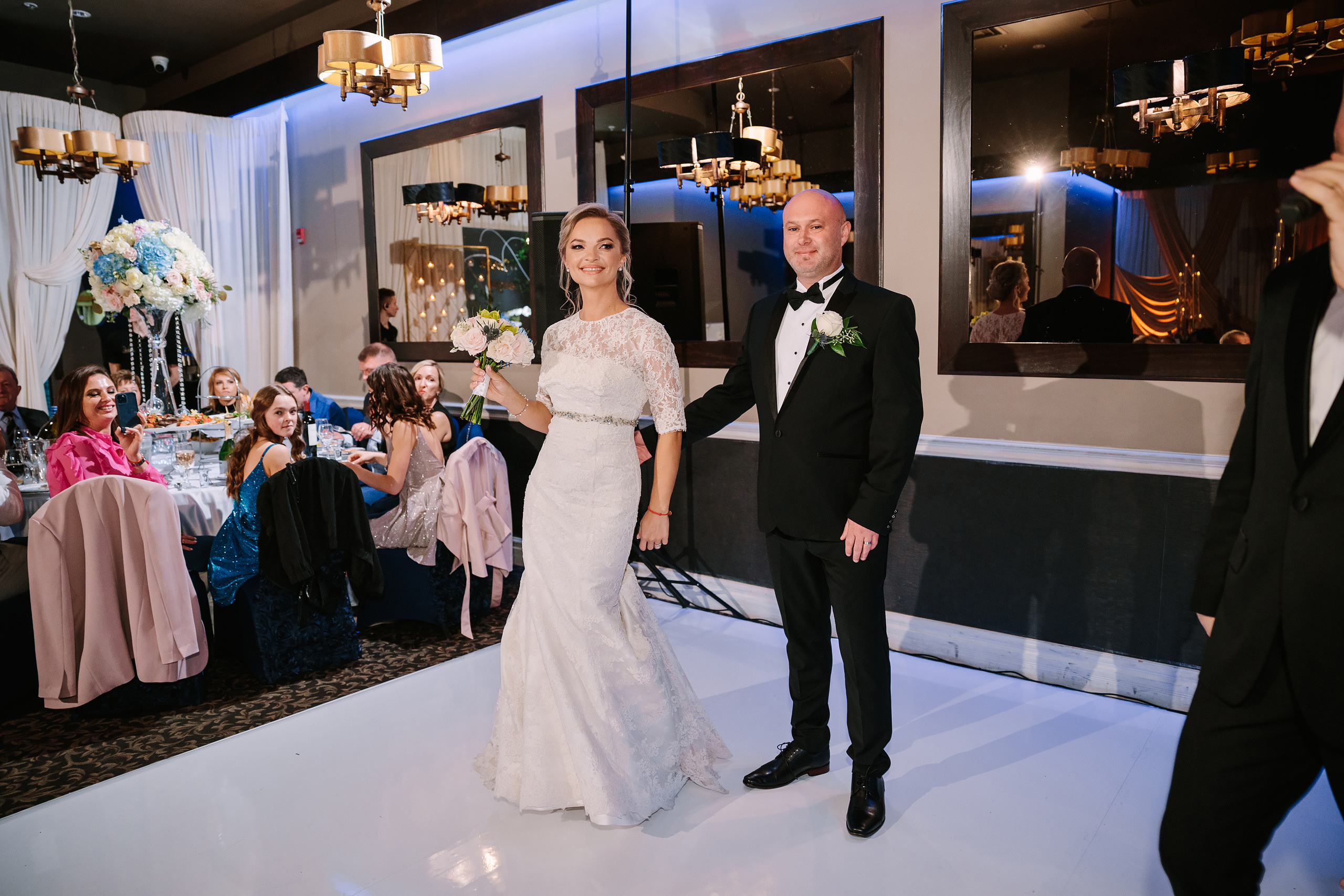 10.29.2022 Wedding. Wedding family event photographer in Chicago Nick Yushevich