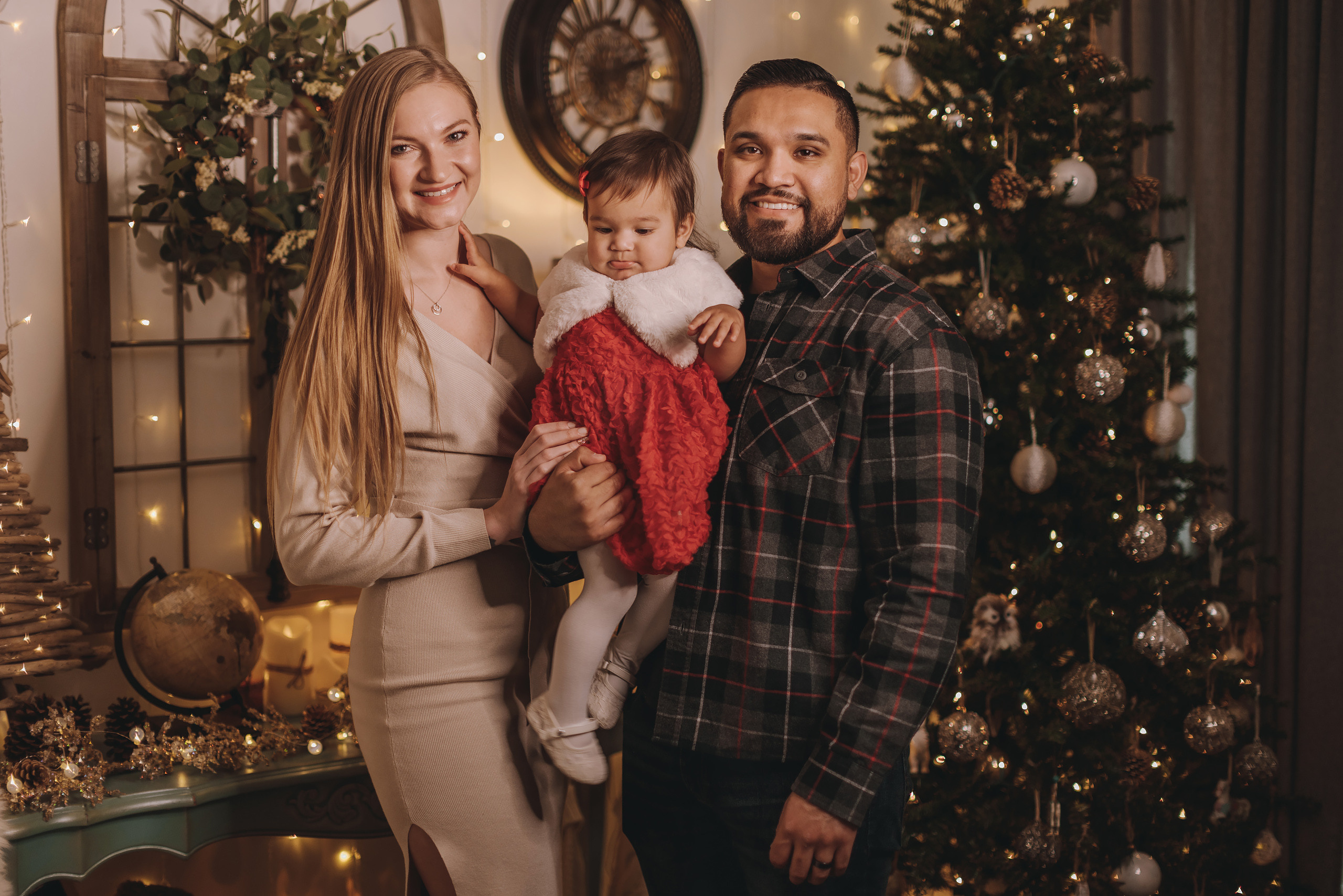 11.16.2022 Christmas Photoshoot 3. Wedding family event photographer in Chicago Nick Yushevich