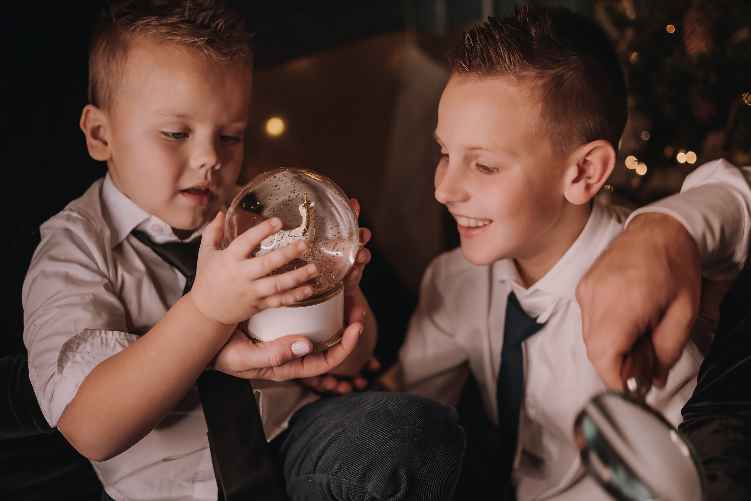 11.25.2022 Christmas Photoshoot 5. Wedding family event photographer in Chicago Nick Yushevich