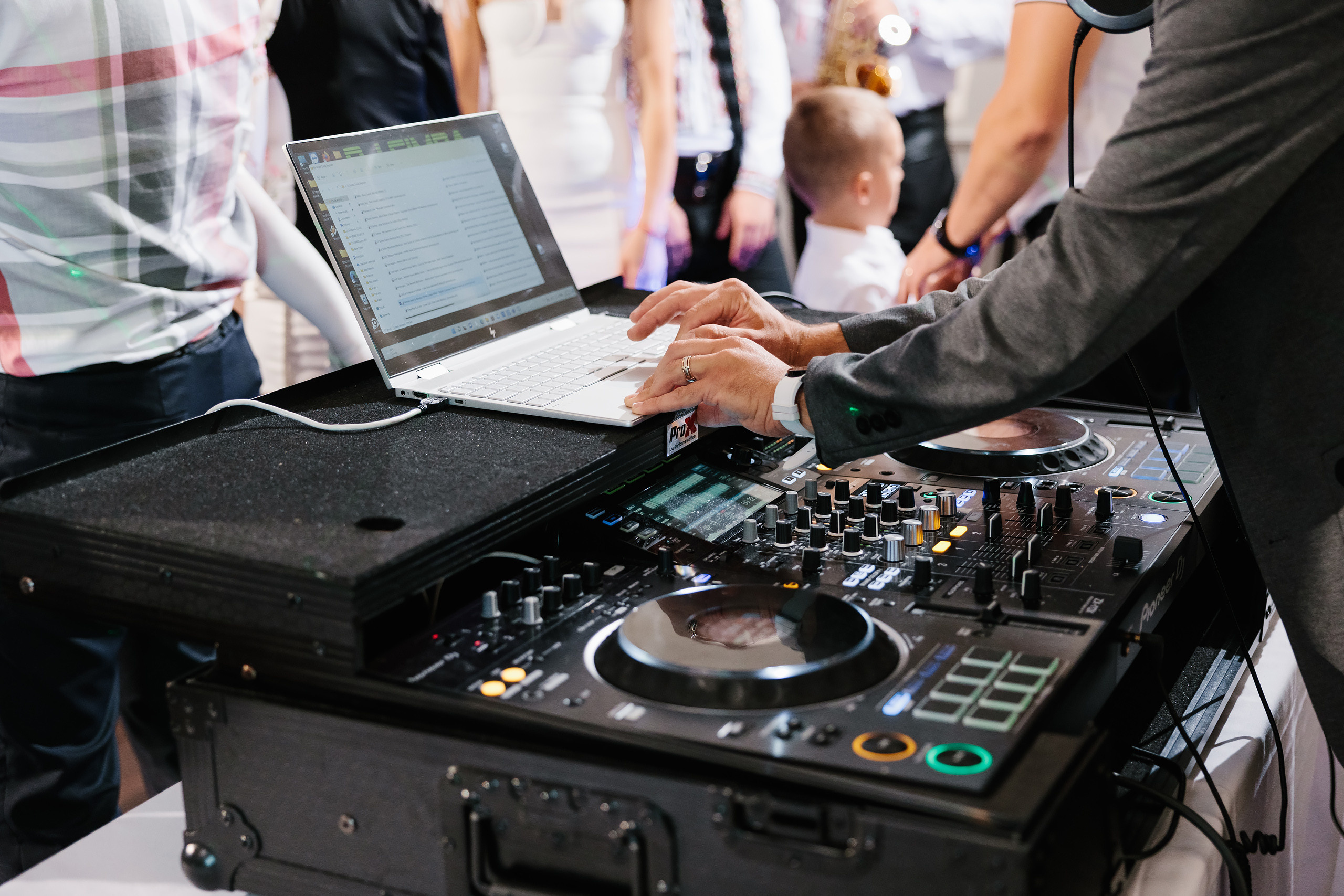 08.20.2022 First birthday. Wedding family event photographer in Chicago Nick Yushevich