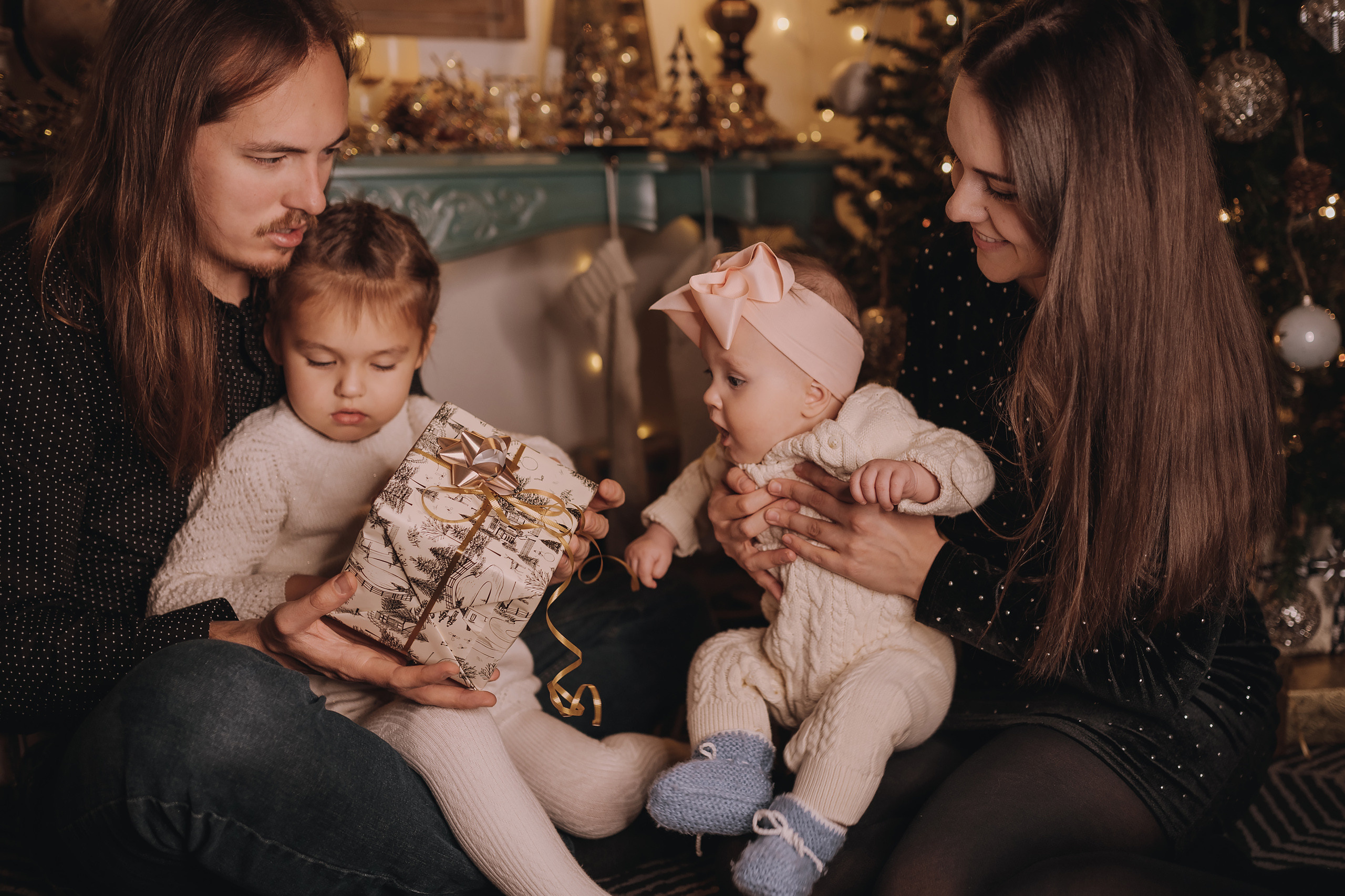 11.19.2022 Christmas Photoshoot 4. Wedding family event photographer in Chicago Nick Yushevich