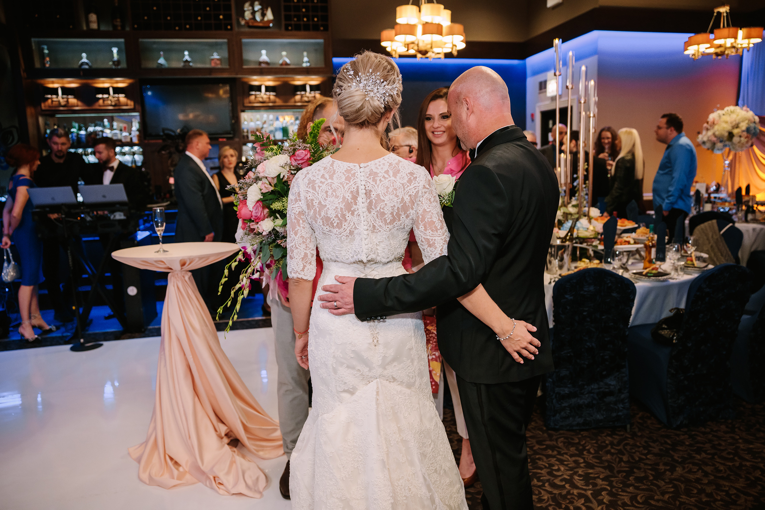 10.29.2022 Wedding. Wedding family event photographer in Chicago Nick Yushevich