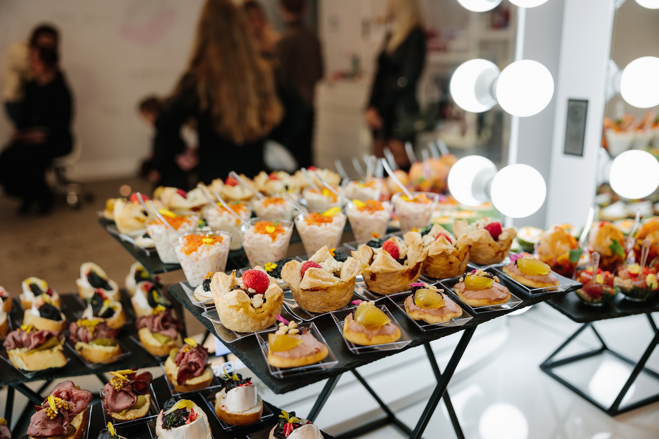 Grand Opening Trynkina Makeup 11.20.2022. Wedding family event photographer in Chicago Nick Yushevich