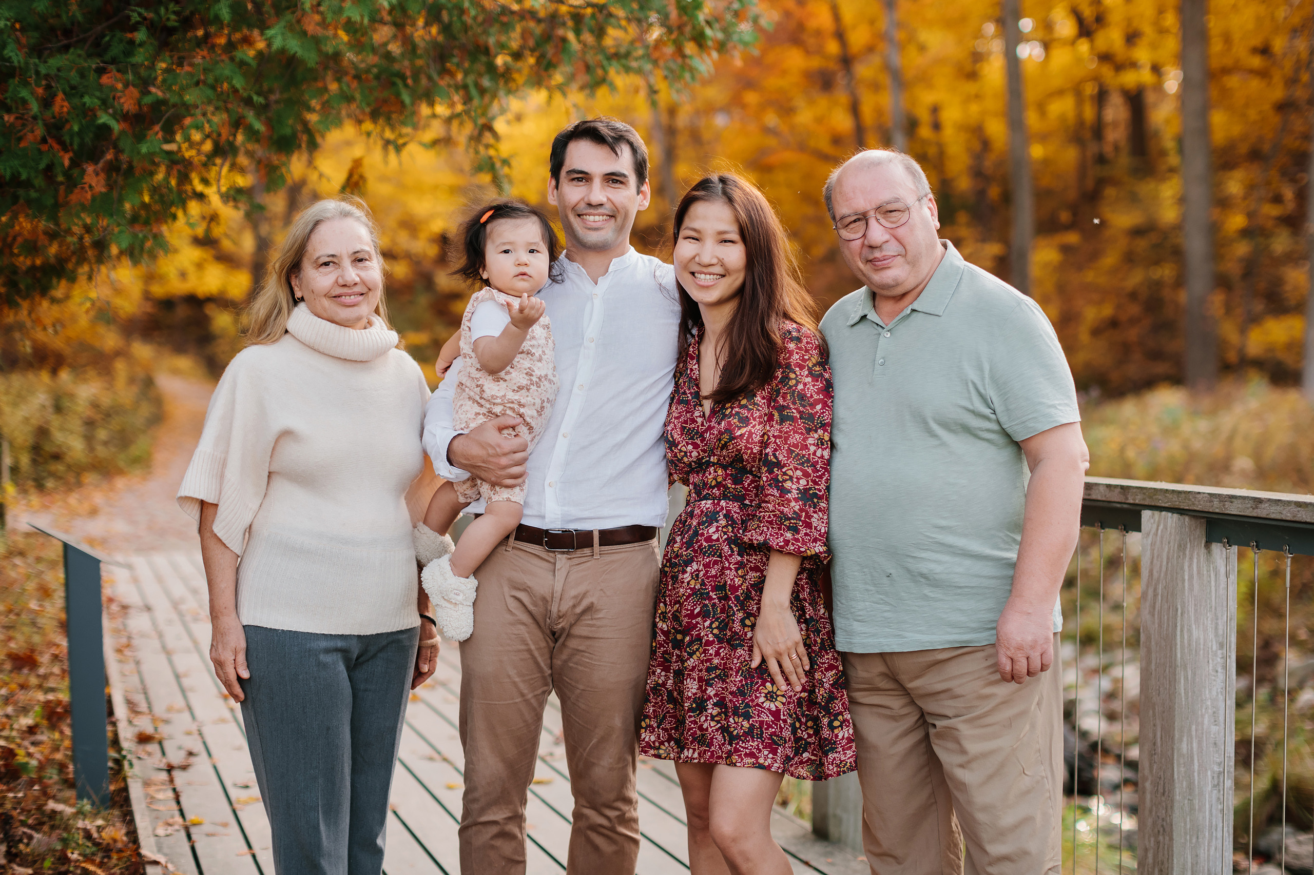 10.23.22 Family Photoshoot. Wedding family event photographer in Chicago Nick Yushevich