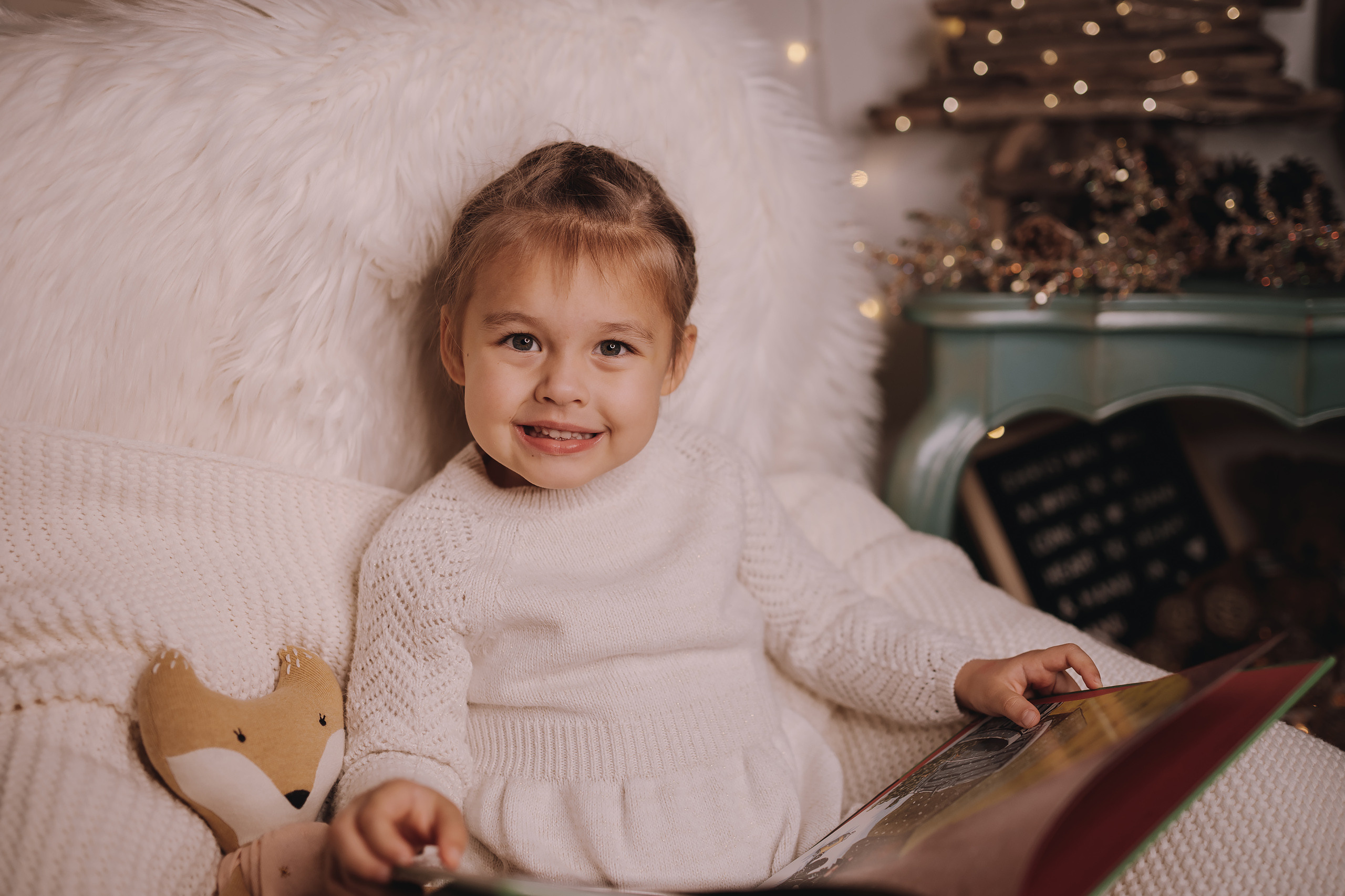 11.19.2022 Christmas Photoshoot 4. Wedding family event photographer in Chicago Nick Yushevich