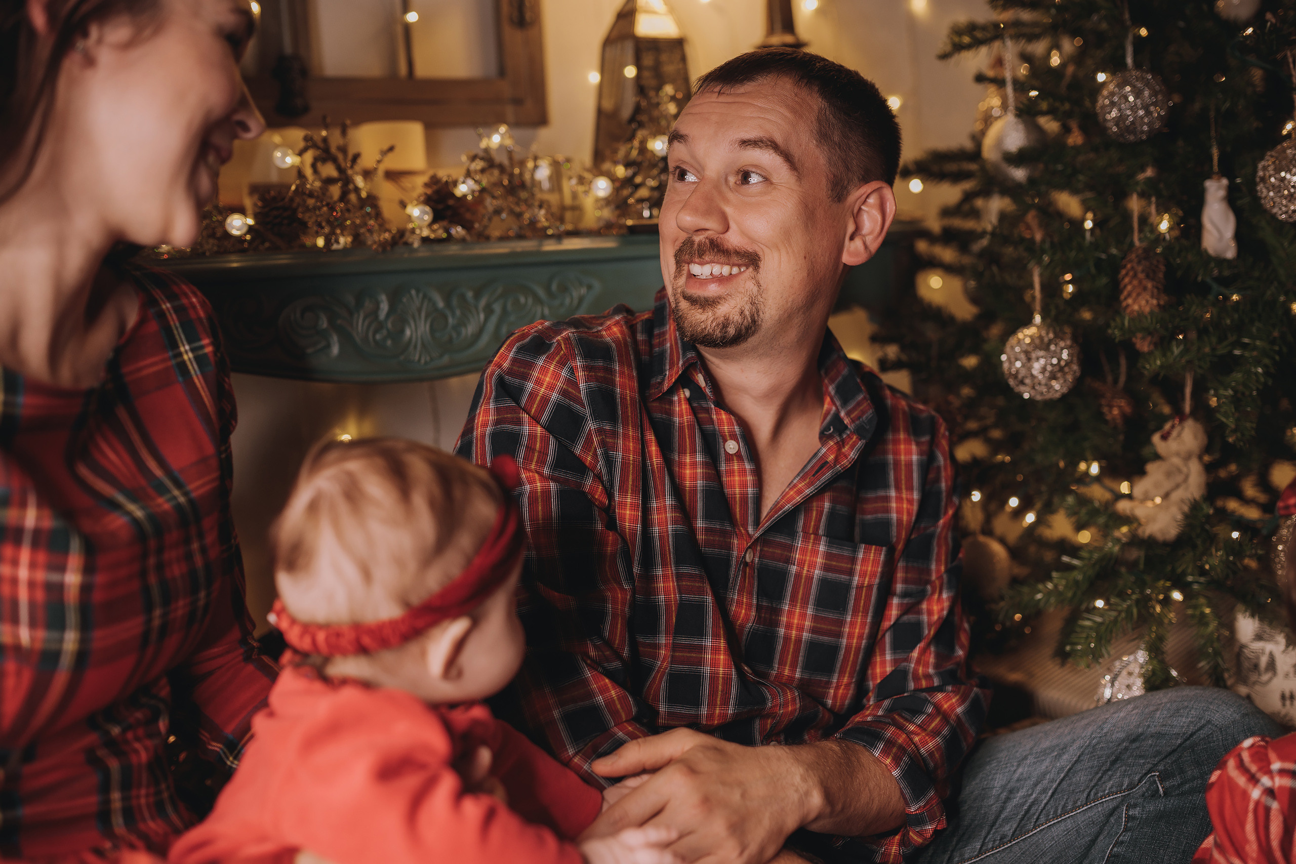 11.14.2022 Christmas Photoshoot 2. Wedding family event photographer in Chicago Nick Yushevich