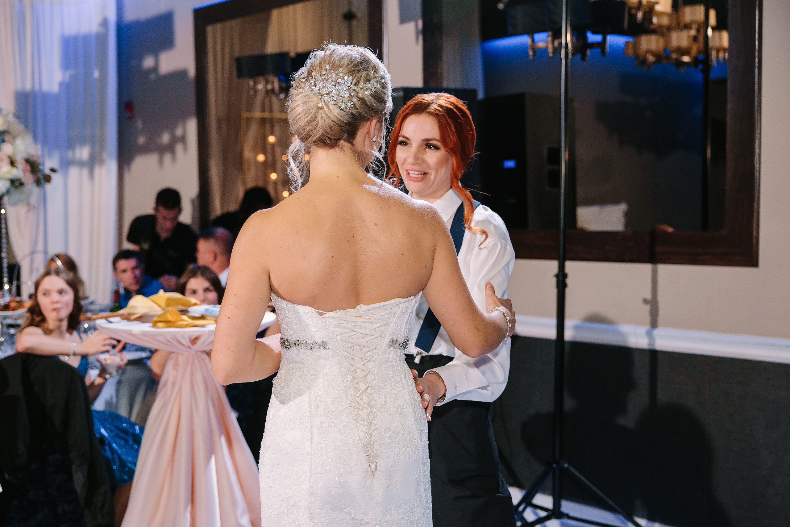 10.29.2022 Wedding. Wedding family event photographer in Chicago Nick Yushevich