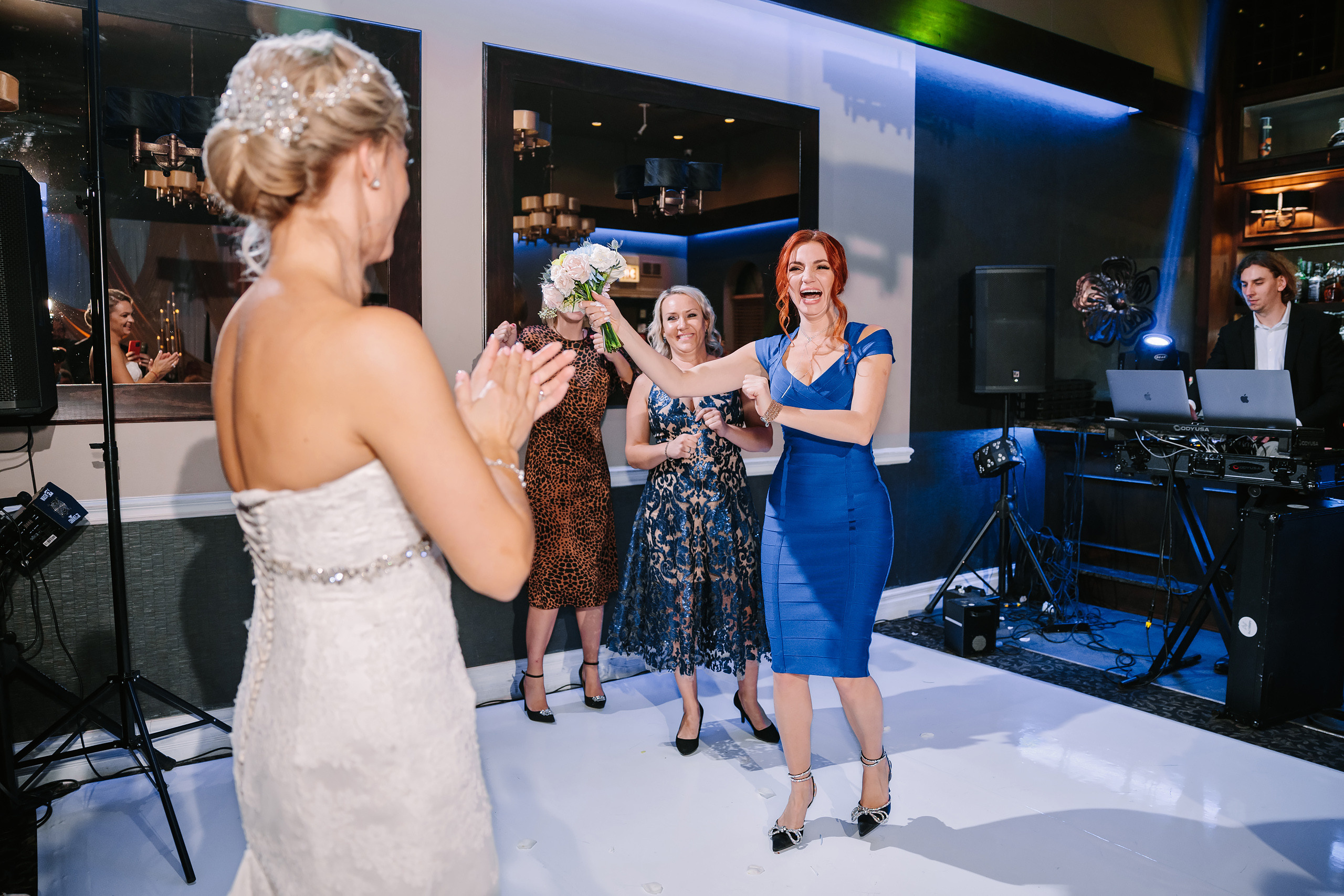 10.29.2022 Wedding. Wedding family event photographer in Chicago Nick Yushevich