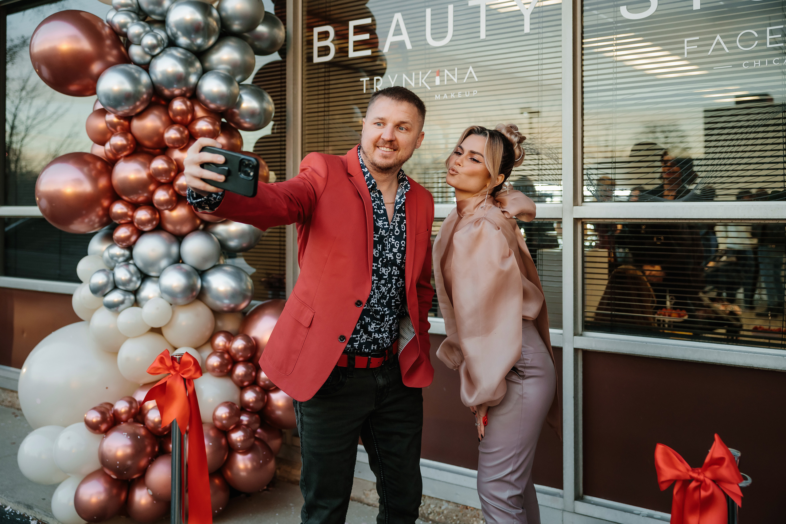 Grand Opening Trynkina Makeup 11.20.2022. Wedding family event photographer in Chicago Nick Yushevich