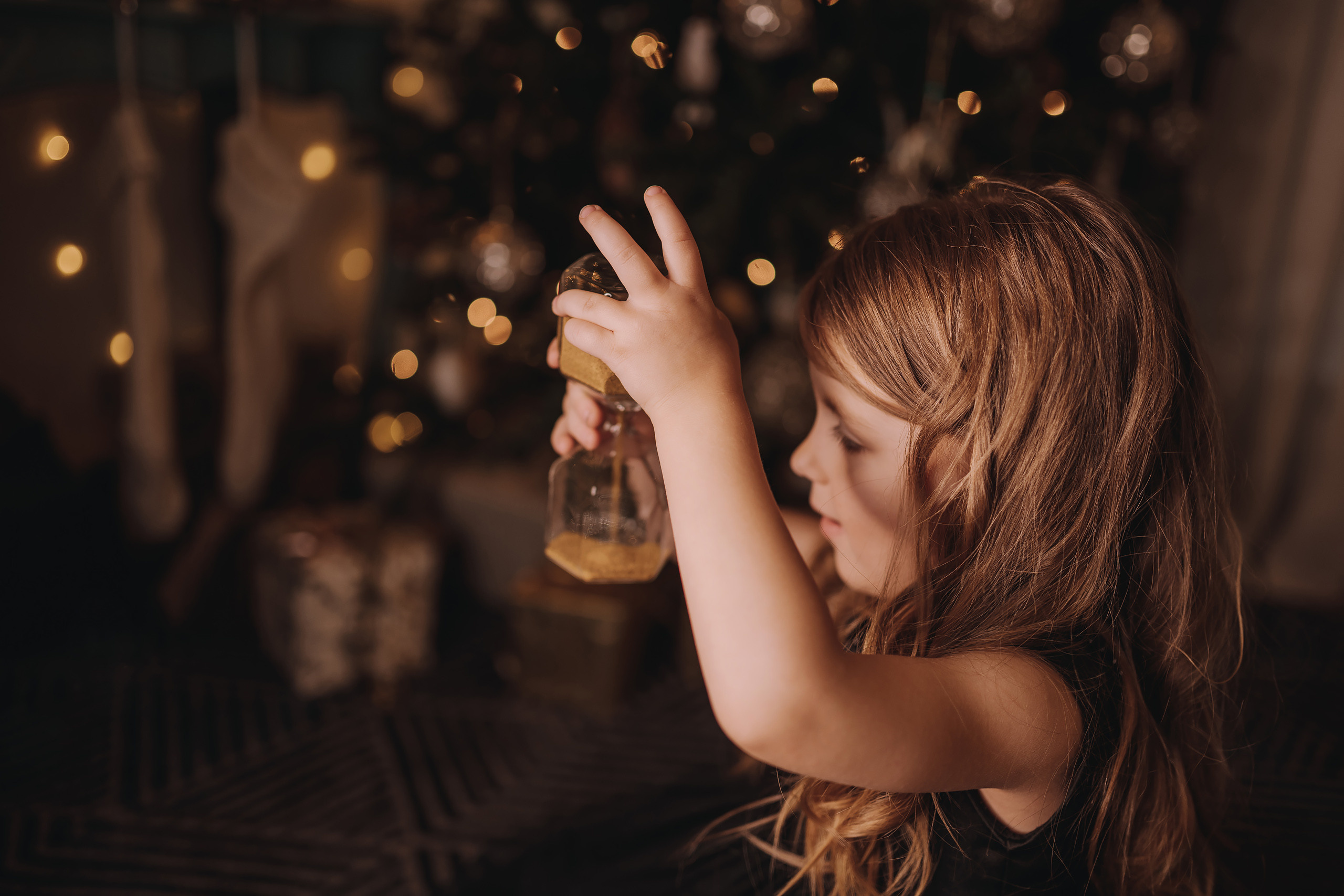 11.25.2022 Christmas Photoshoot 6. Wedding family event photographer in Chicago Nick Yushevich