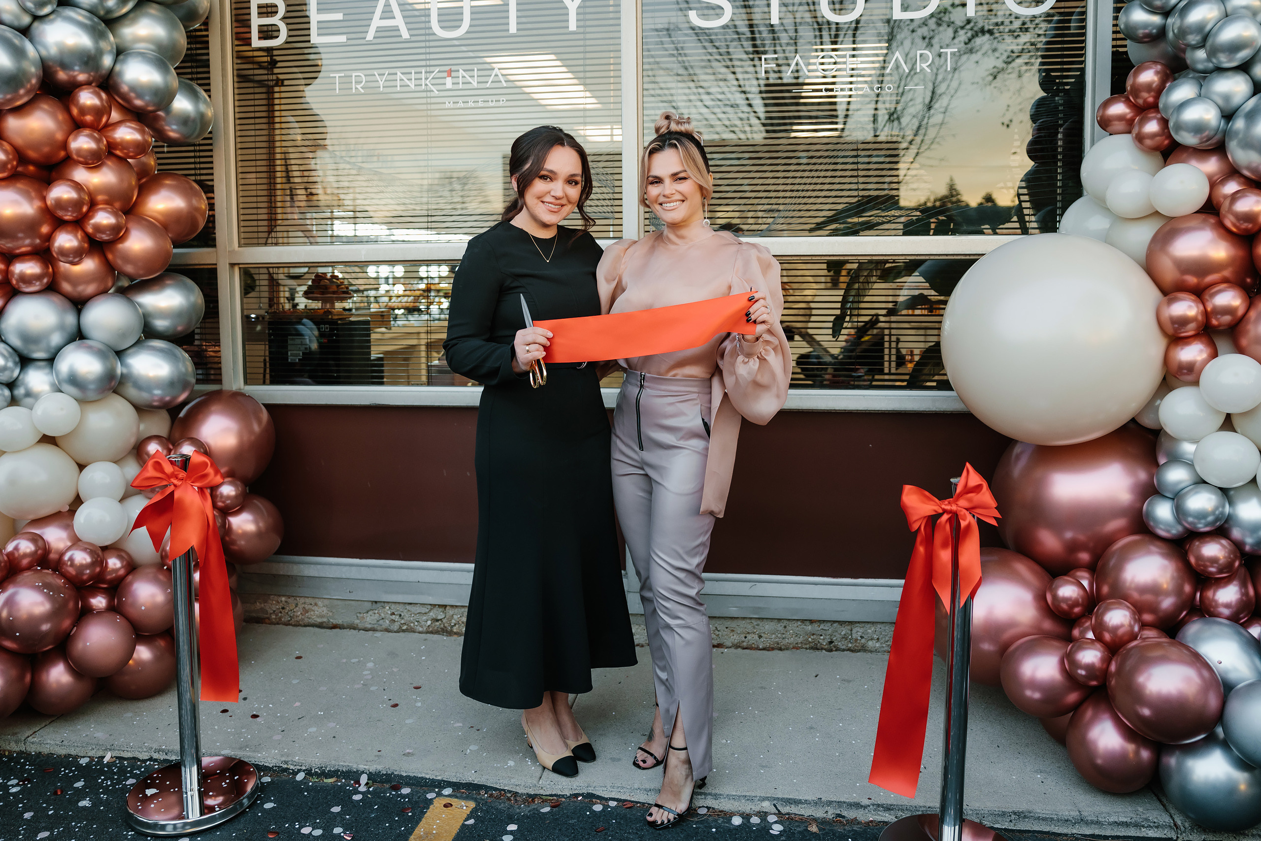 Grand Opening Trynkina Makeup 11.20.2022. Wedding family event photographer in Chicago Nick Yushevich