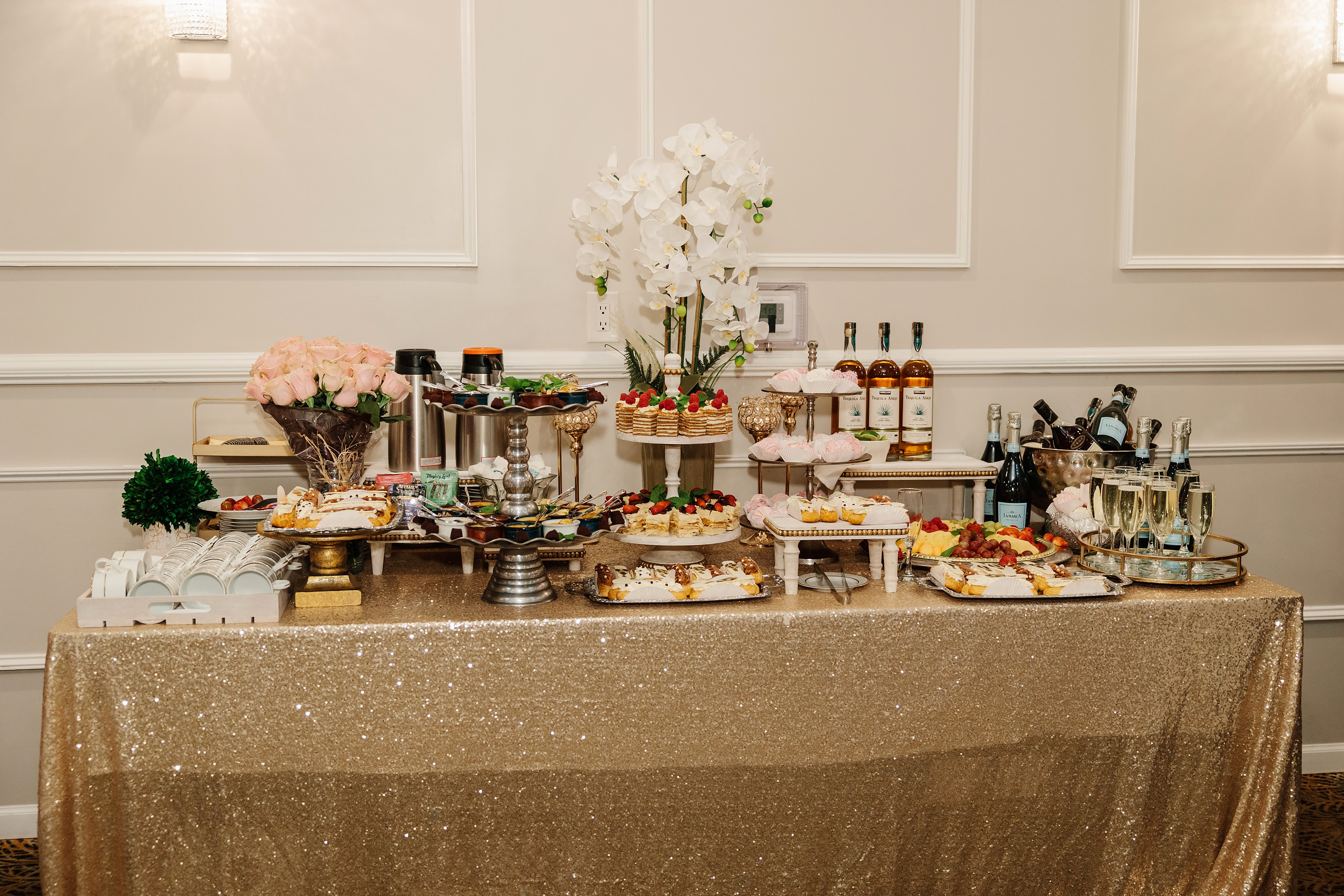 08.20.2022 First birthday. Wedding family event photographer in Chicago Nick Yushevich