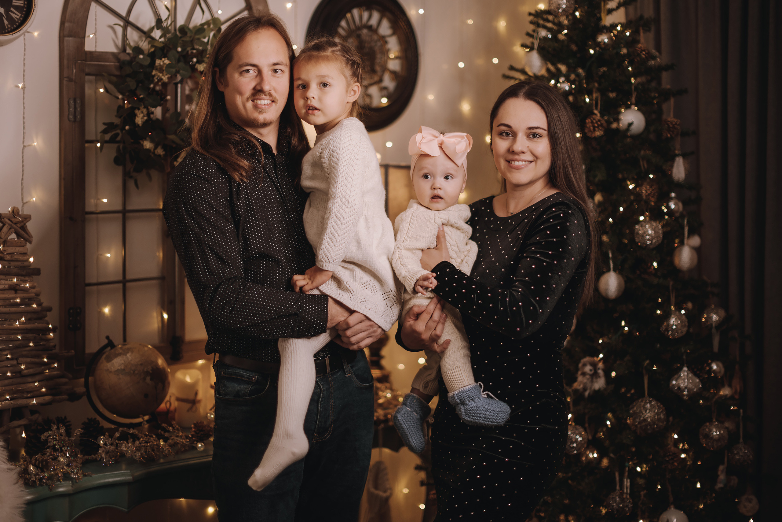 11.19.2022 Christmas Photoshoot 4. Wedding family event photographer in Chicago Nick Yushevich