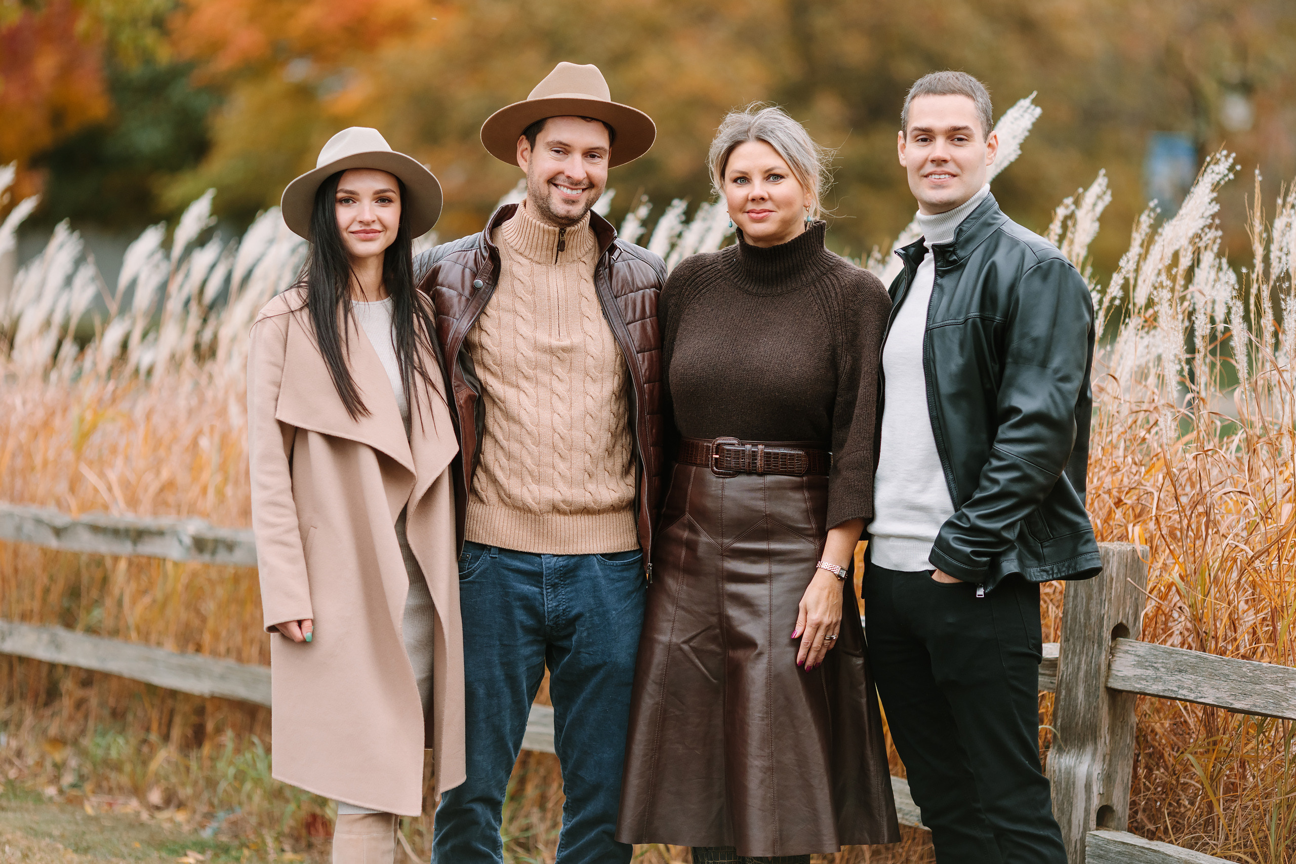 10.16.22 Family Photoshoot. Wedding family event photographer in Chicago Nick Yushevich