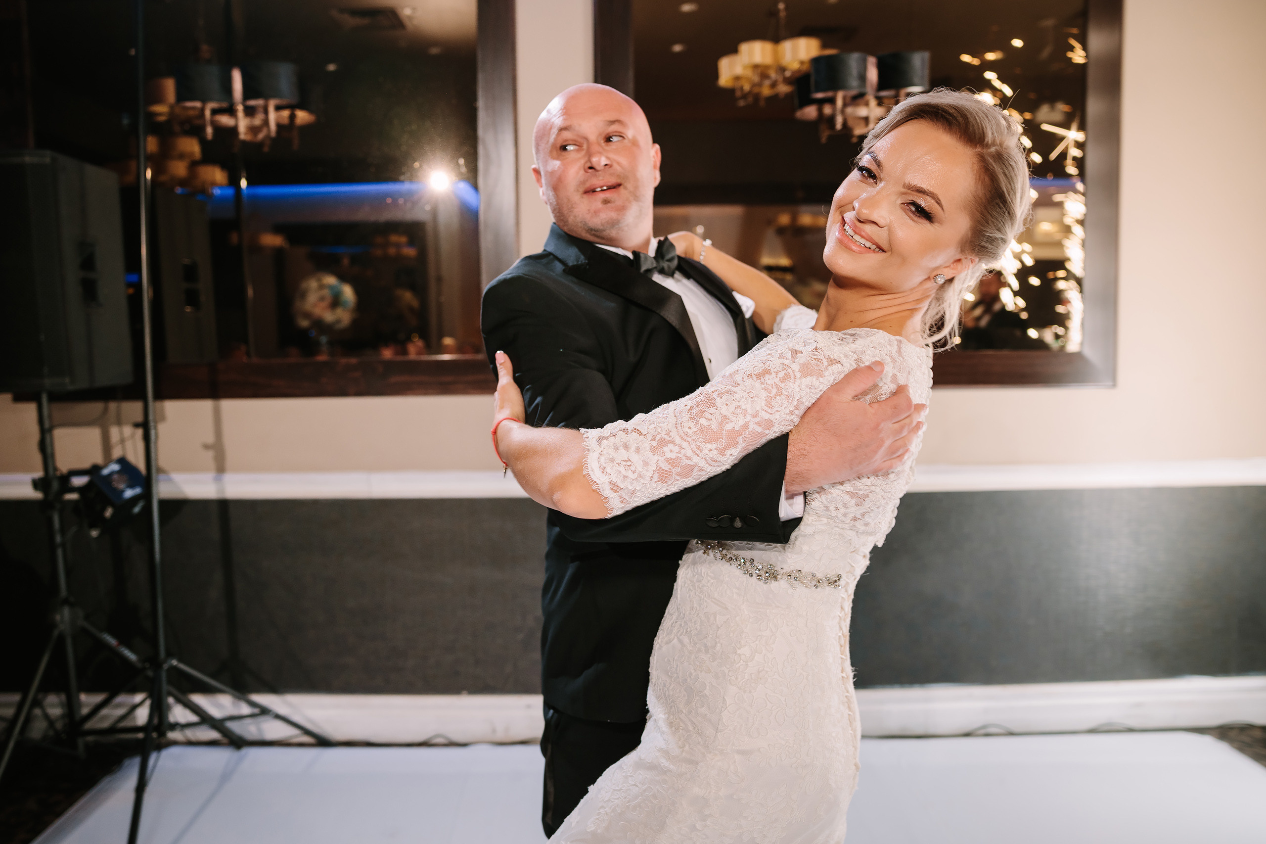 10.29.2022 Wedding. Wedding family event photographer in Chicago Nick Yushevich