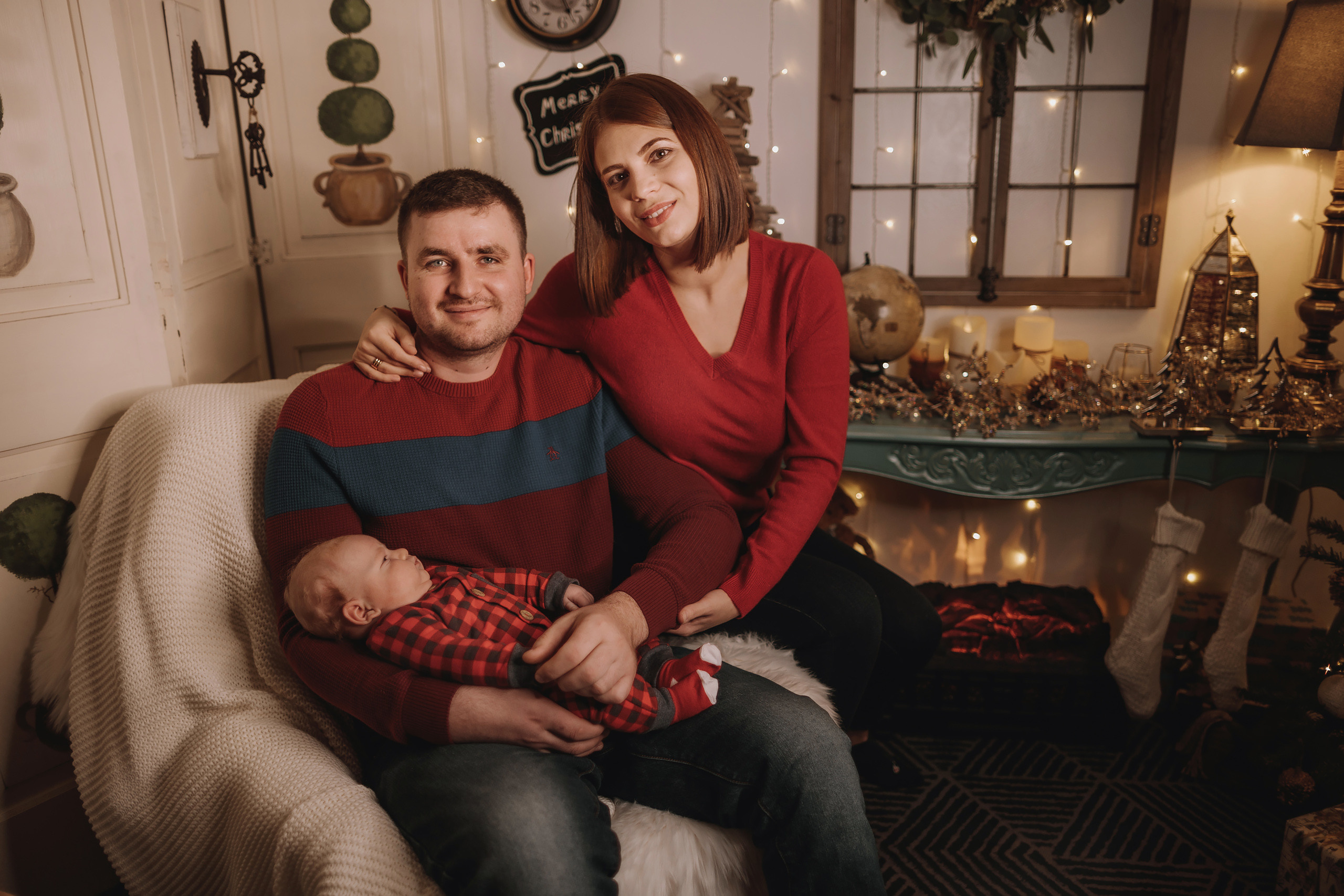 11.26.2022 Christmas Photoshoot 9. Wedding family event photographer in Chicago Nick Yushevich