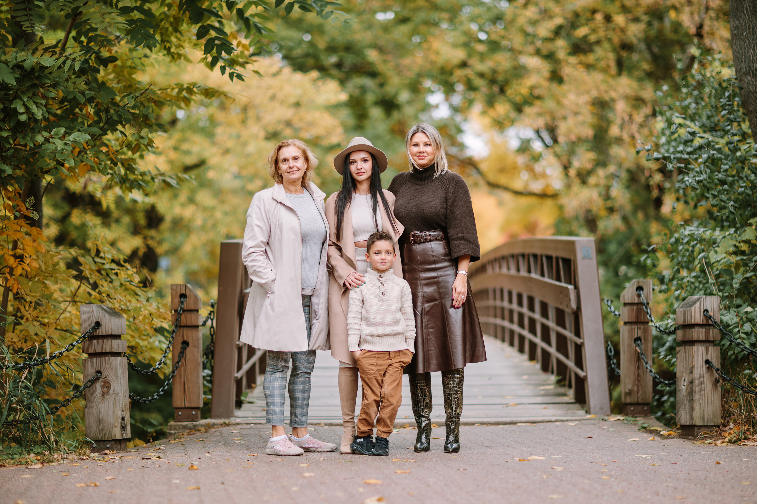 10.16.22 Family Photoshoot. Wedding family event photographer in Chicago Nick Yushevich