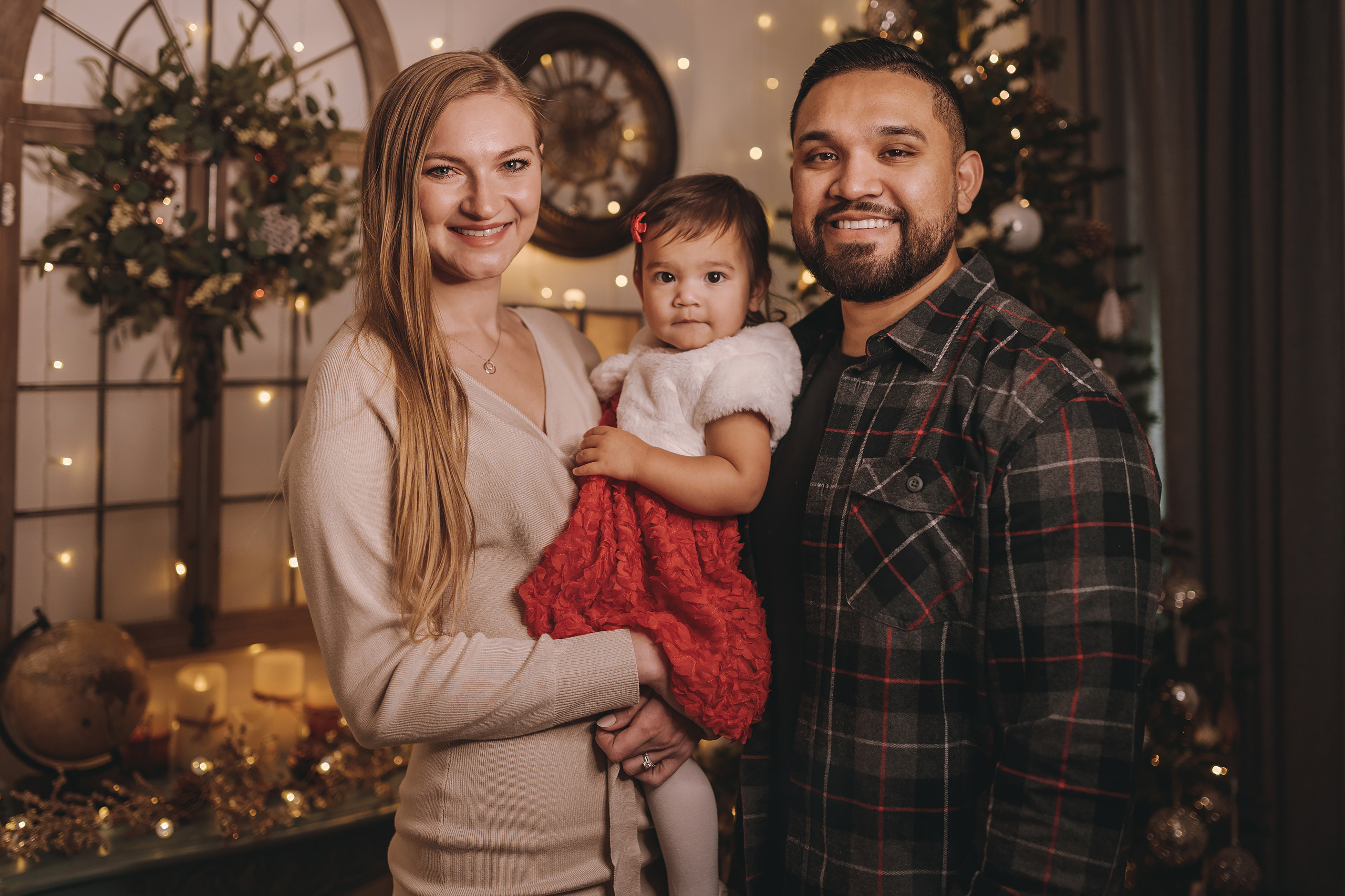 11.16.2022 Christmas Photoshoot 3. Wedding family event photographer in Chicago Nick Yushevich