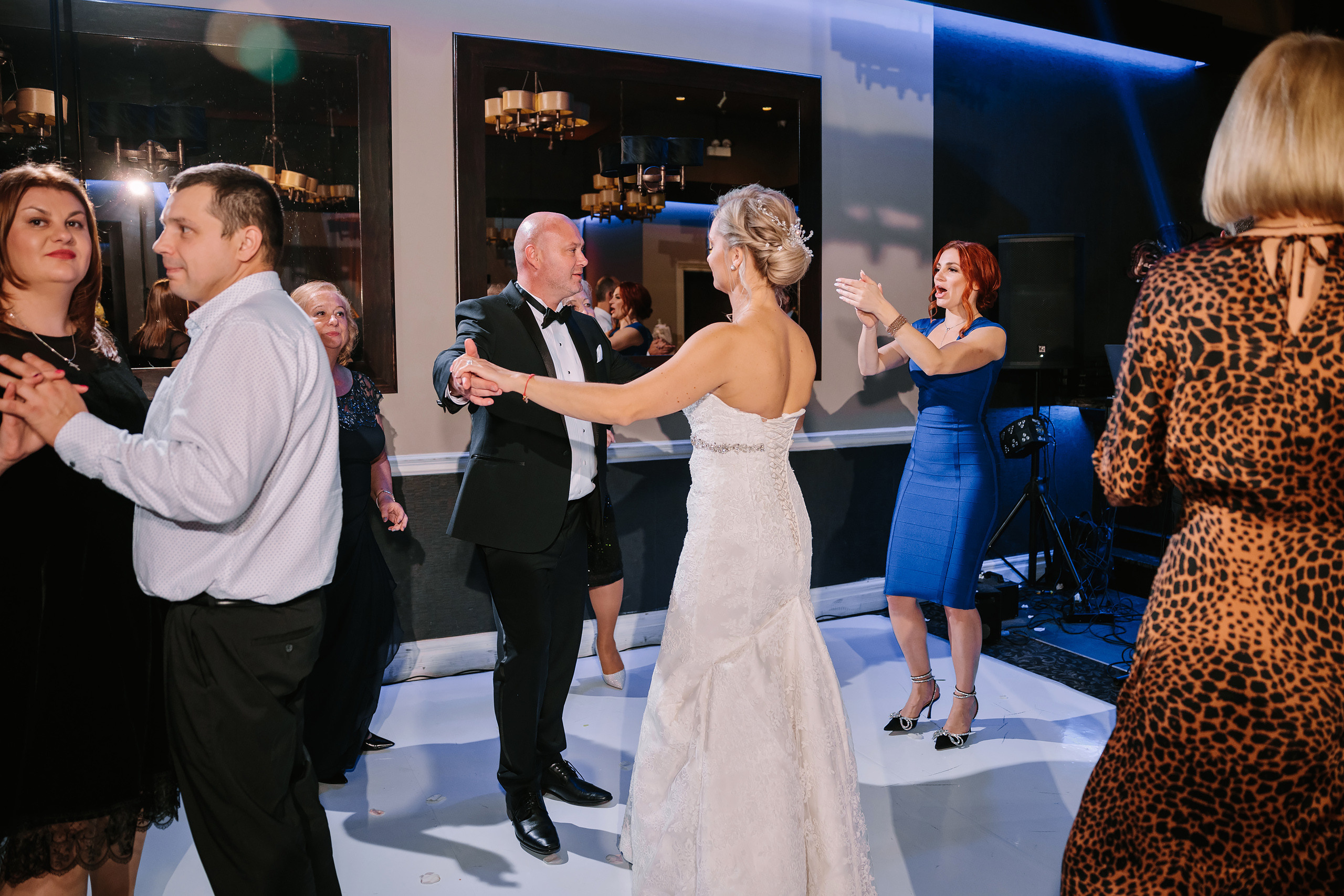 10.29.2022 Wedding. Wedding family event photographer in Chicago Nick Yushevich