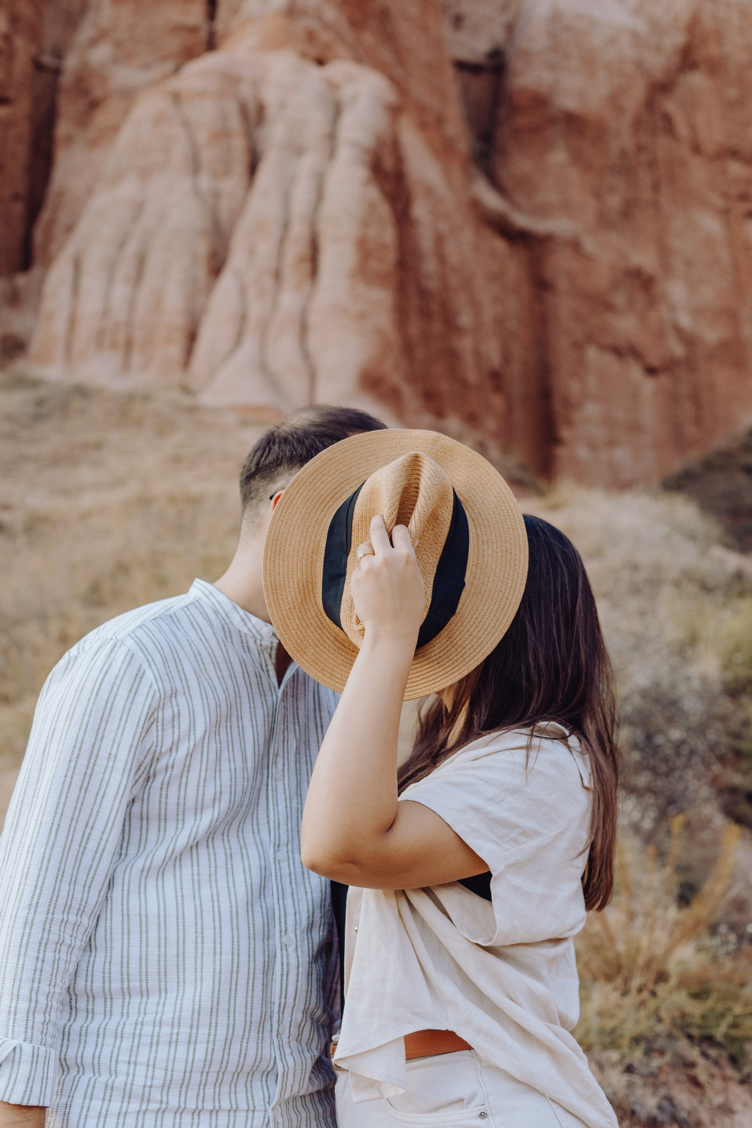 Moise & Delia. Wedding & couple photographer from Romania Rut Vetan