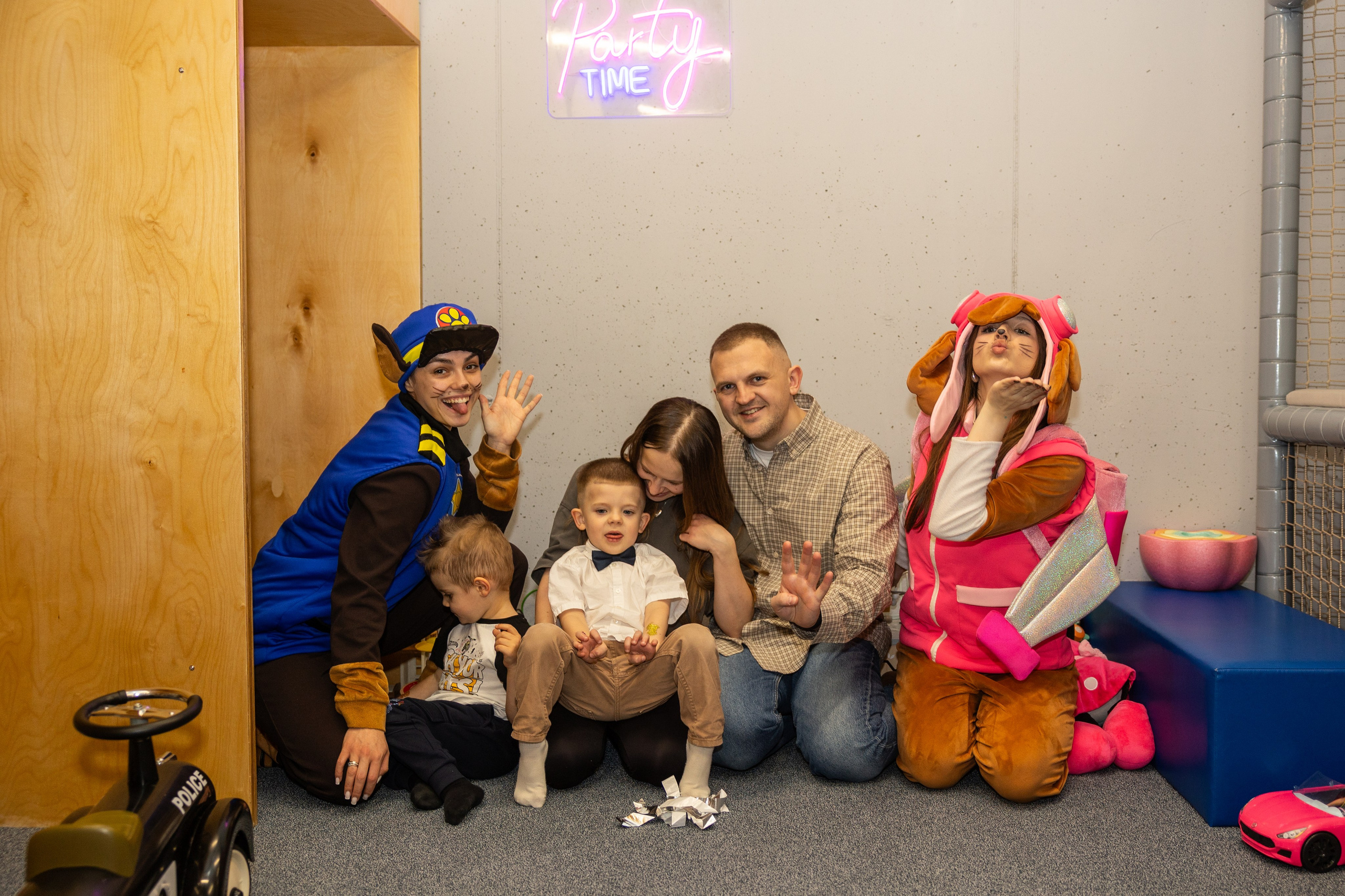 День рождения Артёма 24 января 2026 года. Семейный и детский фотограф в Варшаве Мила Бобровская