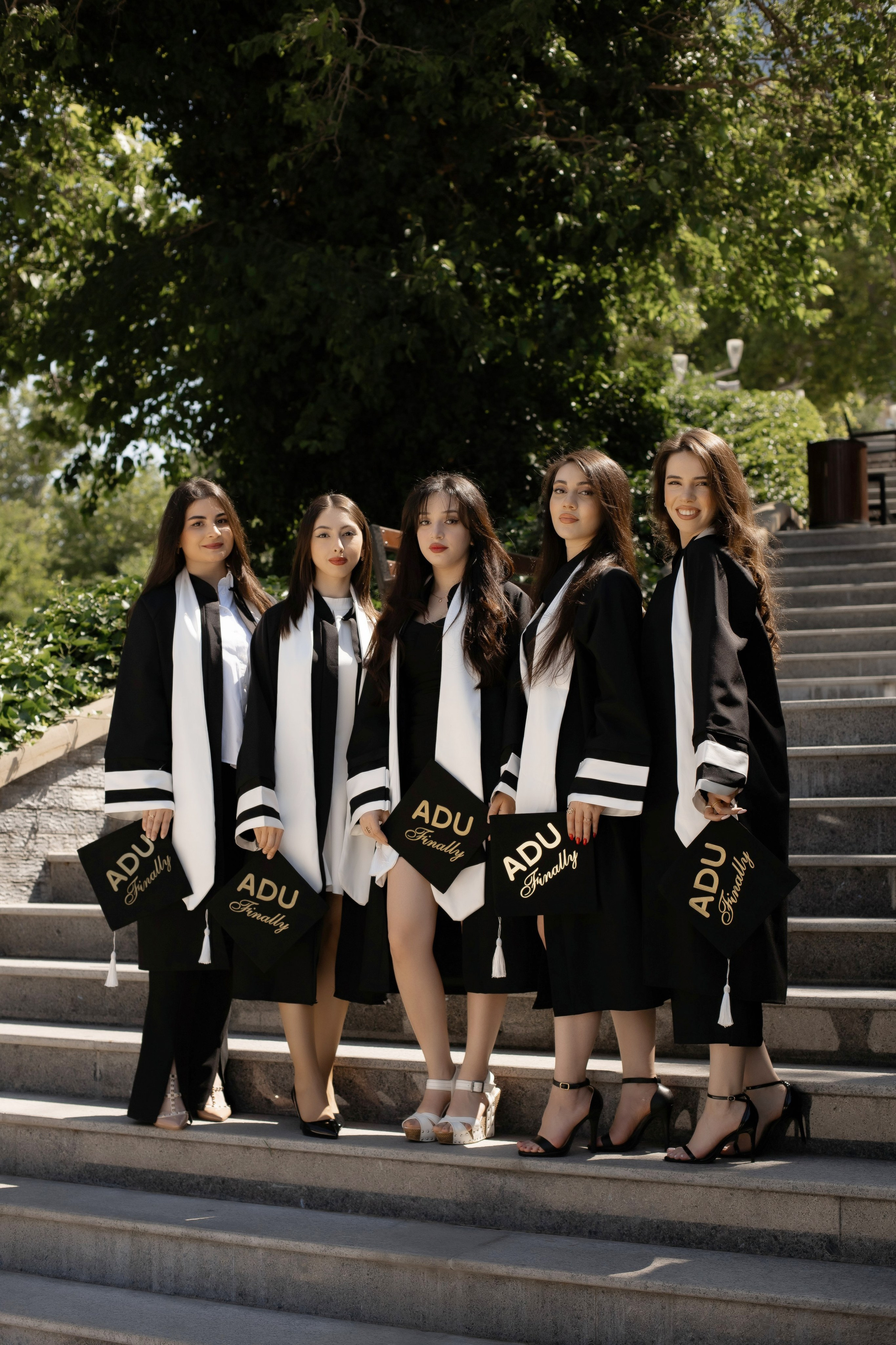 Premium mezun xalati, qara mezun geyimi, ag mezun libasi, qirmizi sarfli mezun paltari, mezun aksesuarlar, mezun papaqlari, mezun lentleri, mezun hediyyeleri, mezun fotosessiya geyimleri, mezun cekilisi ucun geyimler, mezun tedbirleri ucun aksesuarlar, mezun geyimlerinin icare ve satisi, premium mezun libaslari, mezun geyimleri online sifaris, mezun geyimleri Bakida, mezun geyimleri qiymetleri, mezun geyimleri modelleri, Mezun cekilisi, mezun fotosessiyasi, mezun cekilisi ucun geyimler, mezun mantiyasi cekilisi, mezun fotosessiya ideyalari, mezun gunu fotosessiya, mezun xatireleri, mezun papaqlari ile fotosessiya, mezun lentleri ile cekilis, ferdi mezun fotosessiyasi, qrup mezun cekilisi, mezun fotosessiya mekani, mezun ucun ideal cekilis fonlari, mezun fotosessiya aksesuarlari, mezun albomu sekilleri, mezun cekilisi poza ideyalari, universitet mezun fotosessiyasi, kollektiv mezun fotosessiyasi, mezun xalatlari ile cekilis, mezun mantiyasi fotosessiyasi, mezun geyimleri ile professional cekilis, mezun tebrik fotosessiyasi, en yeni mezun cekilis trendləri, mezun fotosessiya xidmetleri, premium mezun cekilisi, mezun cekilisi ucun dekorlar, mezun fotosessiyasi aksesuarlar, mezun gunu en gozel fotolar, mezun cekilisi fotostudiya, bakida mezun fotosessiyasi, xaricde mezun cekilisi, mezun gunune ozel cekilis,Məzun mantiyaları, eksklüziv məzun geyimləri, ağ və qara məzun libasları, məzun üçün xüsusi şarf modelləri, məzun papağı və aksesuarları, fərdi dizayn məzun geyimləri, məzun tədbiri üçün ən yaxşı seçimlər, məzun fotosessiyası üçün ideal libaslar, məzun mərasimi geyimləri, keyfiyyətli məzun mantiyası, rahat və şık məzun geyimləri, məzun üçün lent və tac modelləri, məzun simvolik medalları, icarəyə verilən məzun libasları, məzun geyimlərinin sərfəli qiymətləri, onlayn məzun geyimi sifarişi, məzun paltarı mağazası, dəbli məzun geyimləri, premium məzun mantiyalarının satışı, universitet məzunları üçün mantiyalar, kollektiv məzun geyimləri, məktəb məzunları üçün geyimlər, diplom mərasimi üçün geyimlər, fərqli rəngdə məzun libasları, ən yeni məzun geyimləri, rahat və premium məzun geyimi seçimləri, Bakıda məzun geyimi mağazası, məzun üçün ən yaxşı libaslar