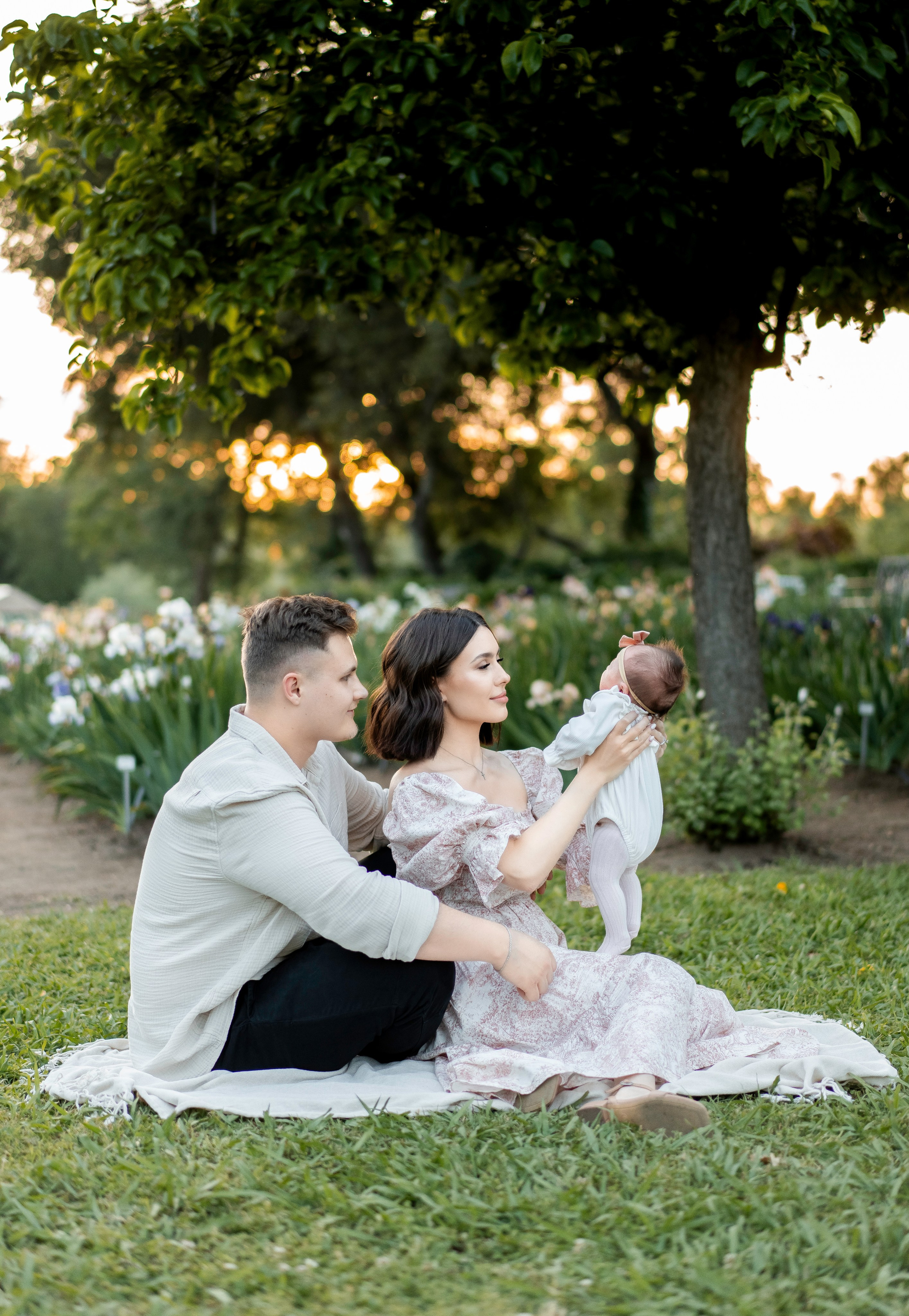 Ruslan, Sofiya & Naomi. Family photographer in Sacramento | Sofia Pavenko