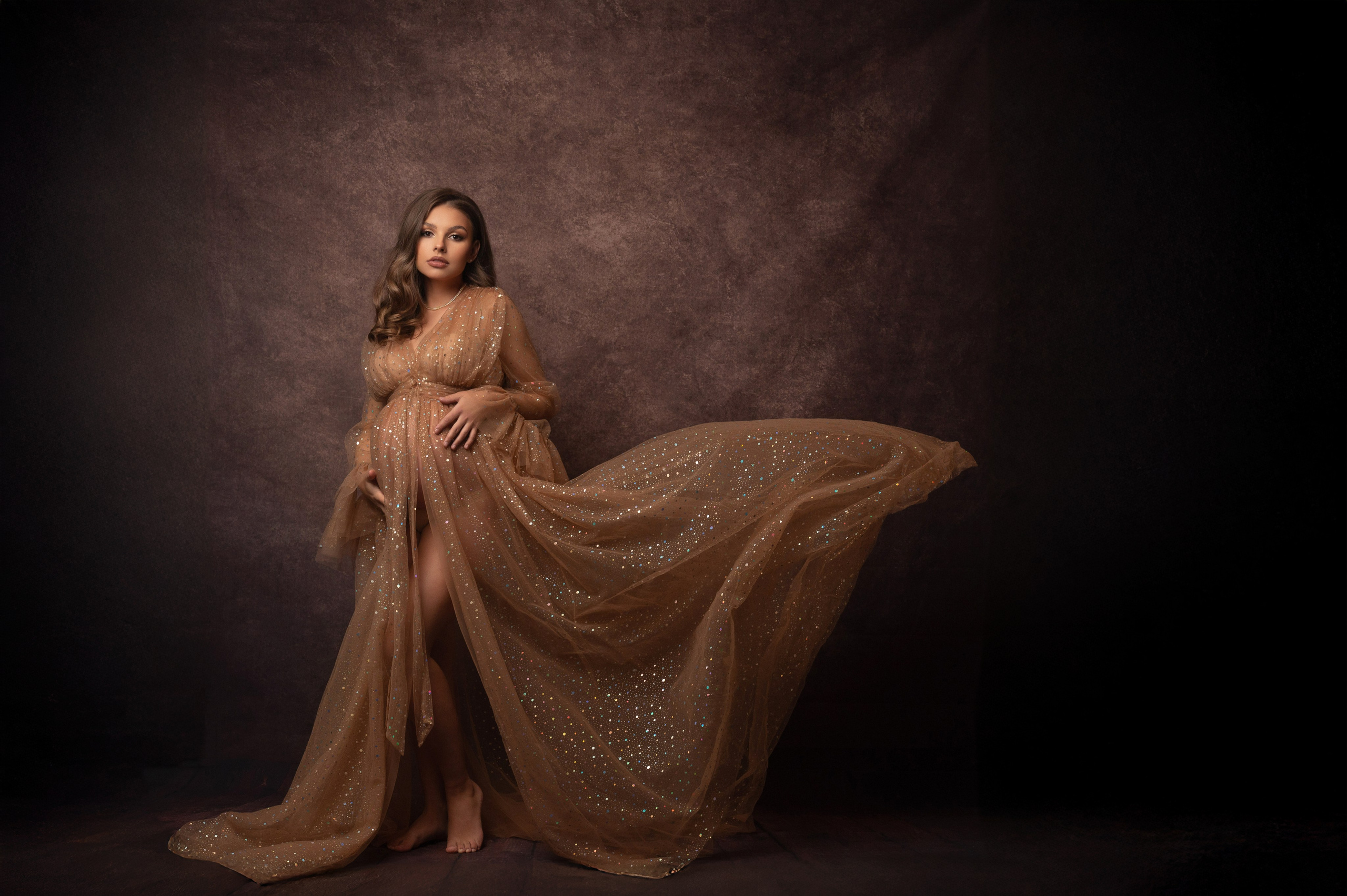 Maternity photoshoot in the studio. Victoria Lyubchenko — fine art photography in Bismarck, ND