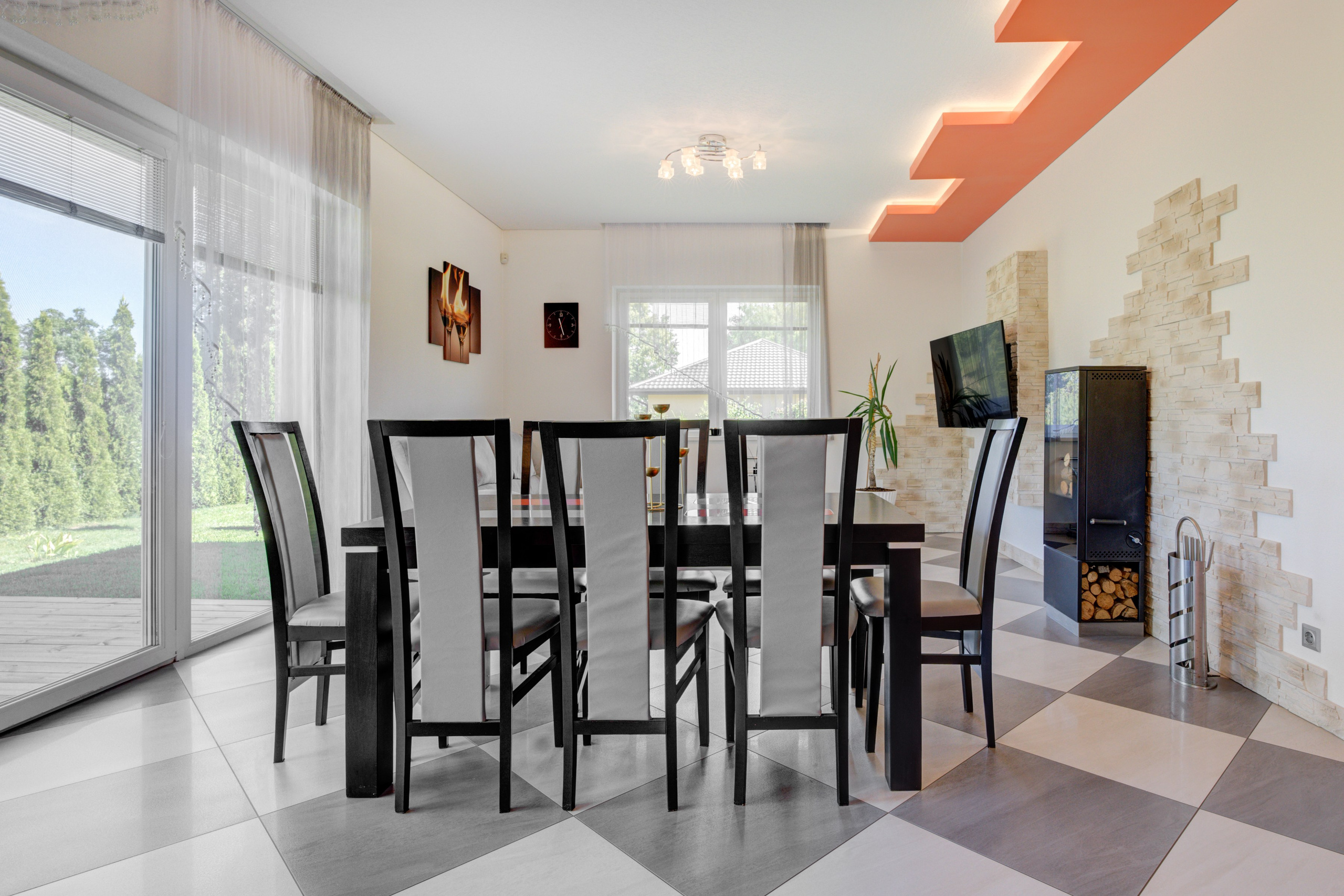 Žudiškių k. Ežero g. 70, Rešes sen. Elina Sapiega fotografė Vilniuje