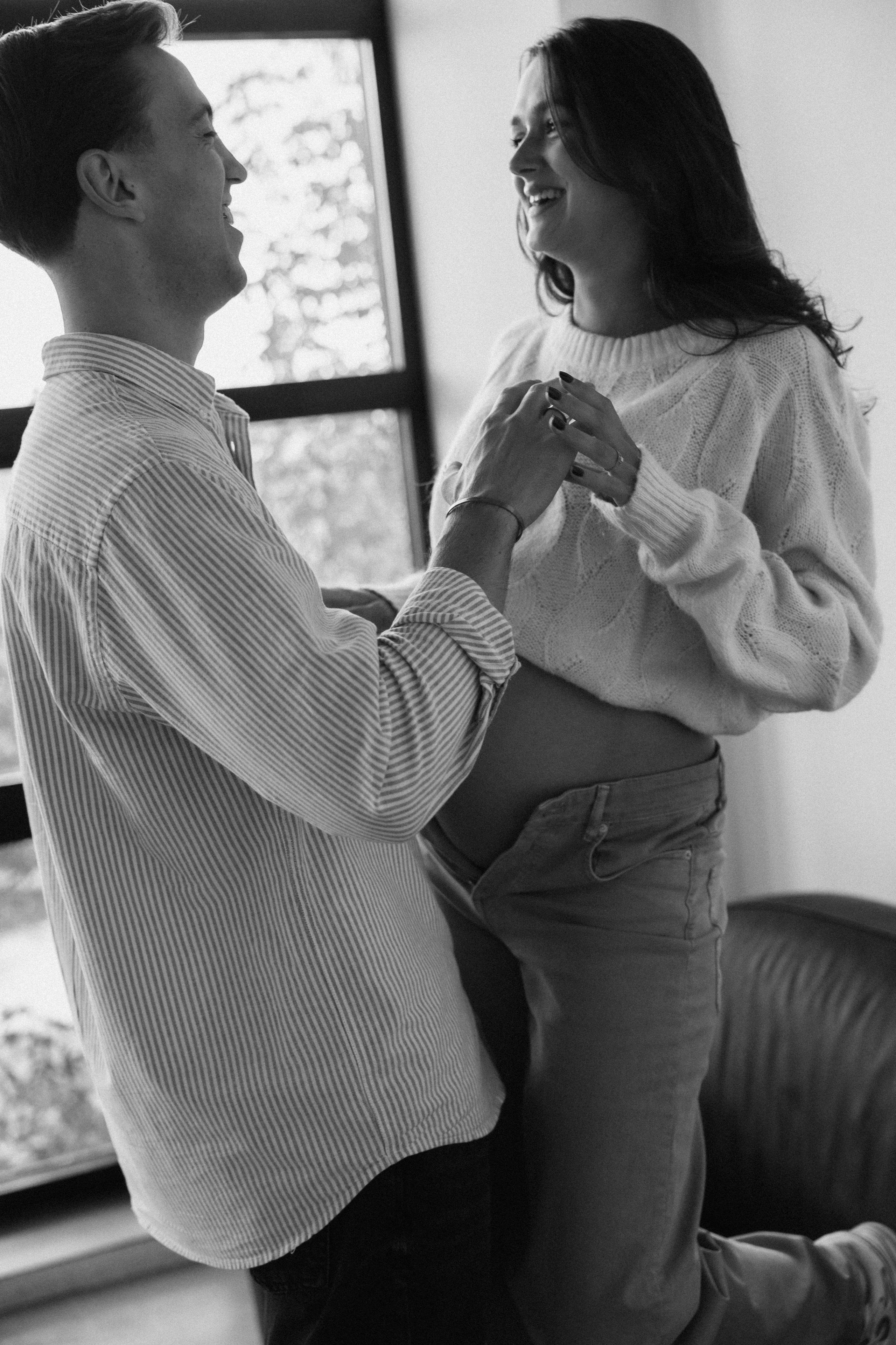 Ieva ir Žilvinas | Moderni laukimo fotosesija studijoje. Vestuvių ir šeimų fotografė Lena Bondarenko / belove photo