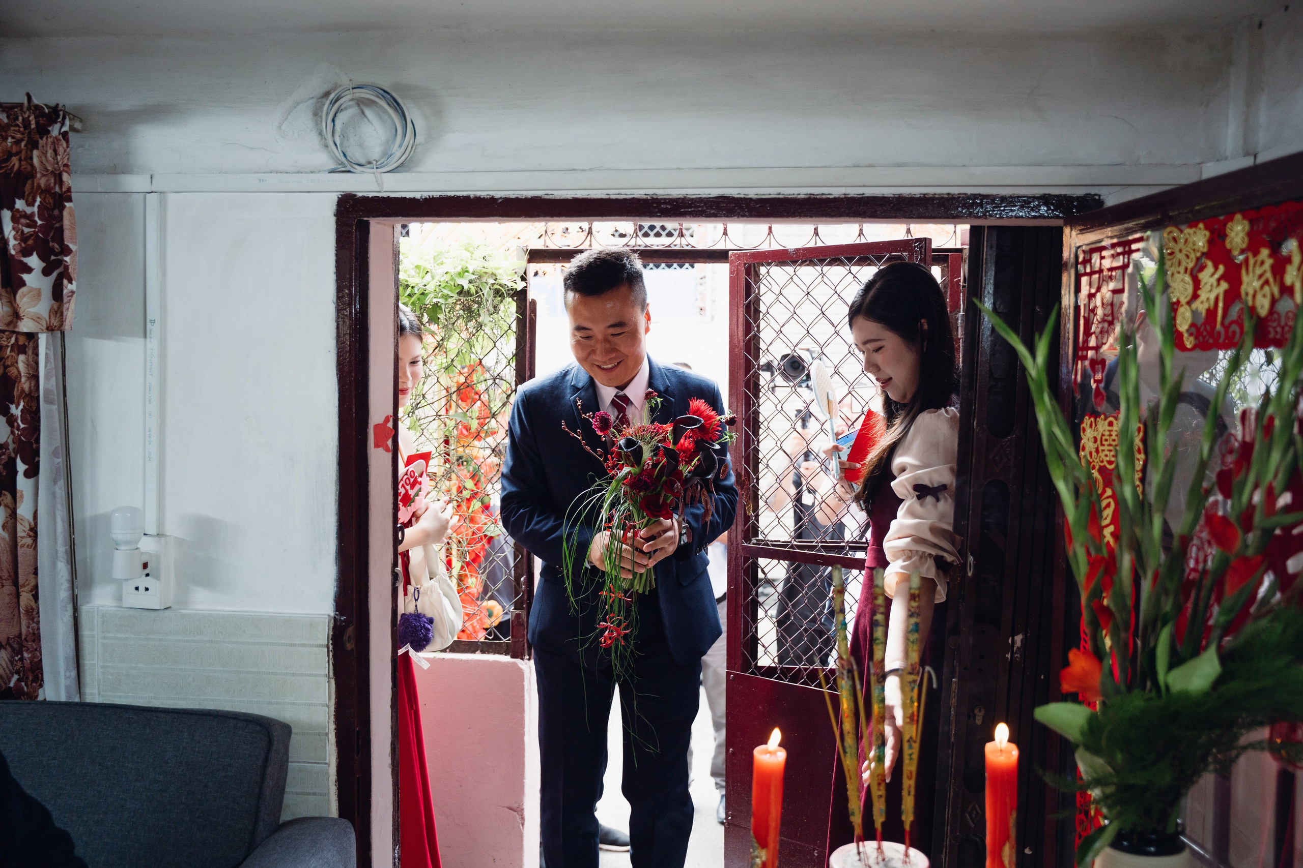 Zhang + Dinh | Photojournalism. BenColor Studio