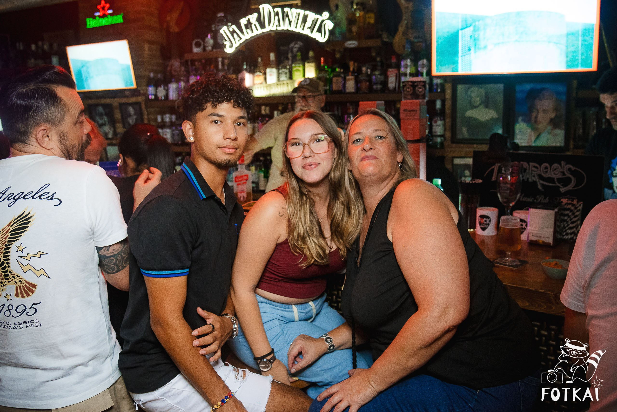 Monroe’s Rock Bar Torrevieja: Reportaje fotográfico 01.08.25 | FOTKAI