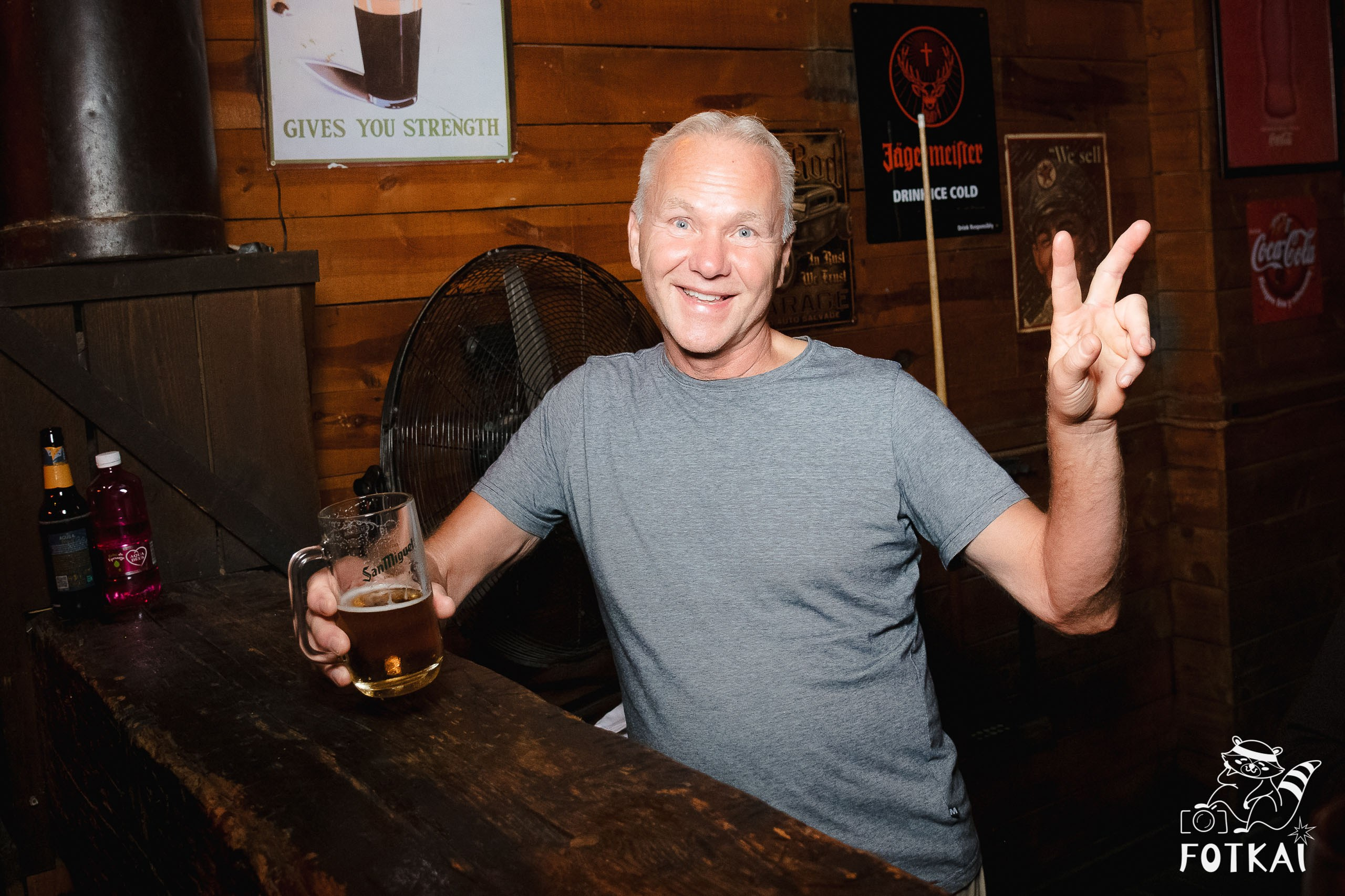 El Paso Rock Bar Torrevieja: Reportaje fotográfico 03.10.25 | FOTKAI