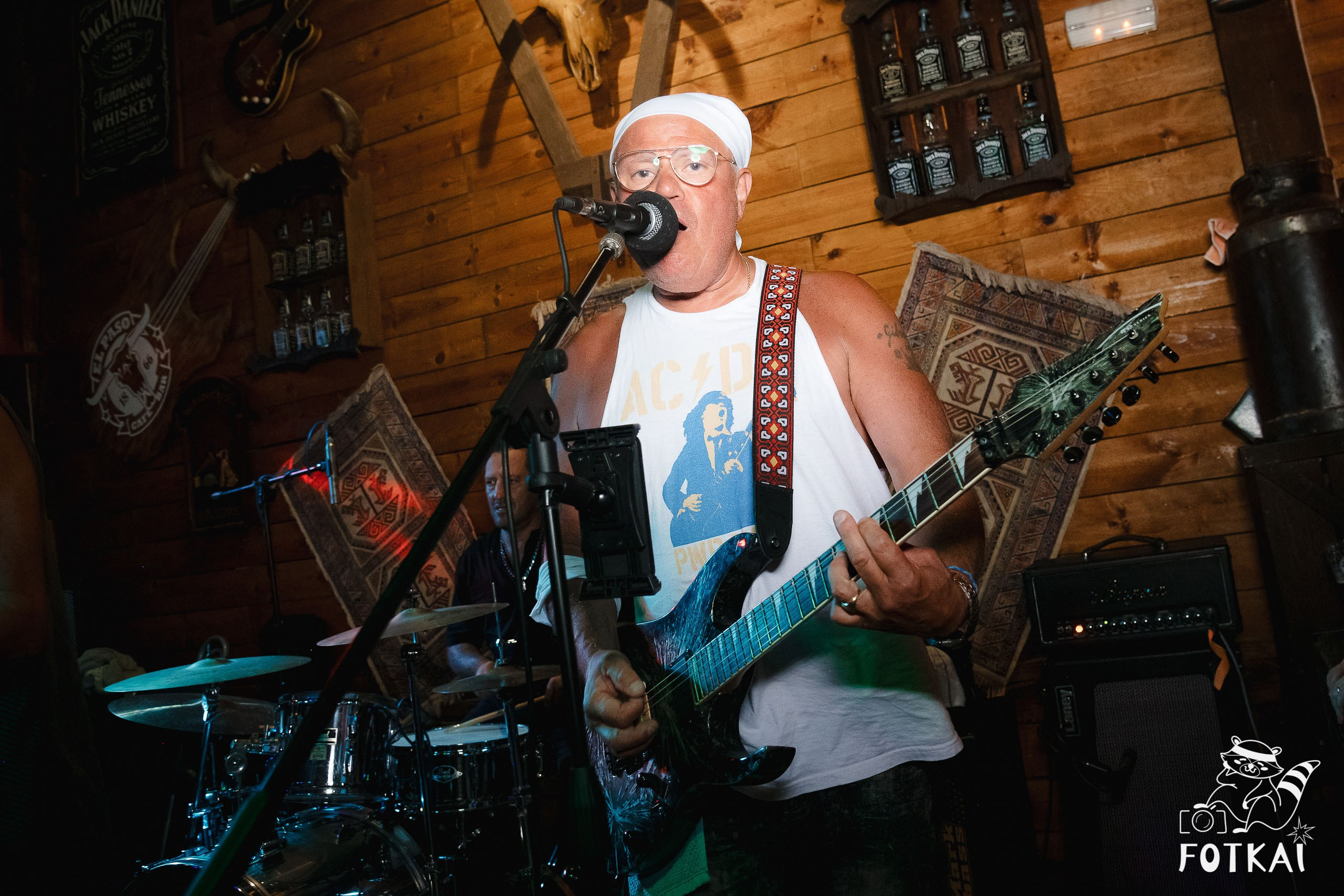 El Paso Rock Bar Torrevieja: Reportaje fotográfico 19.09.25 | FOTKAI