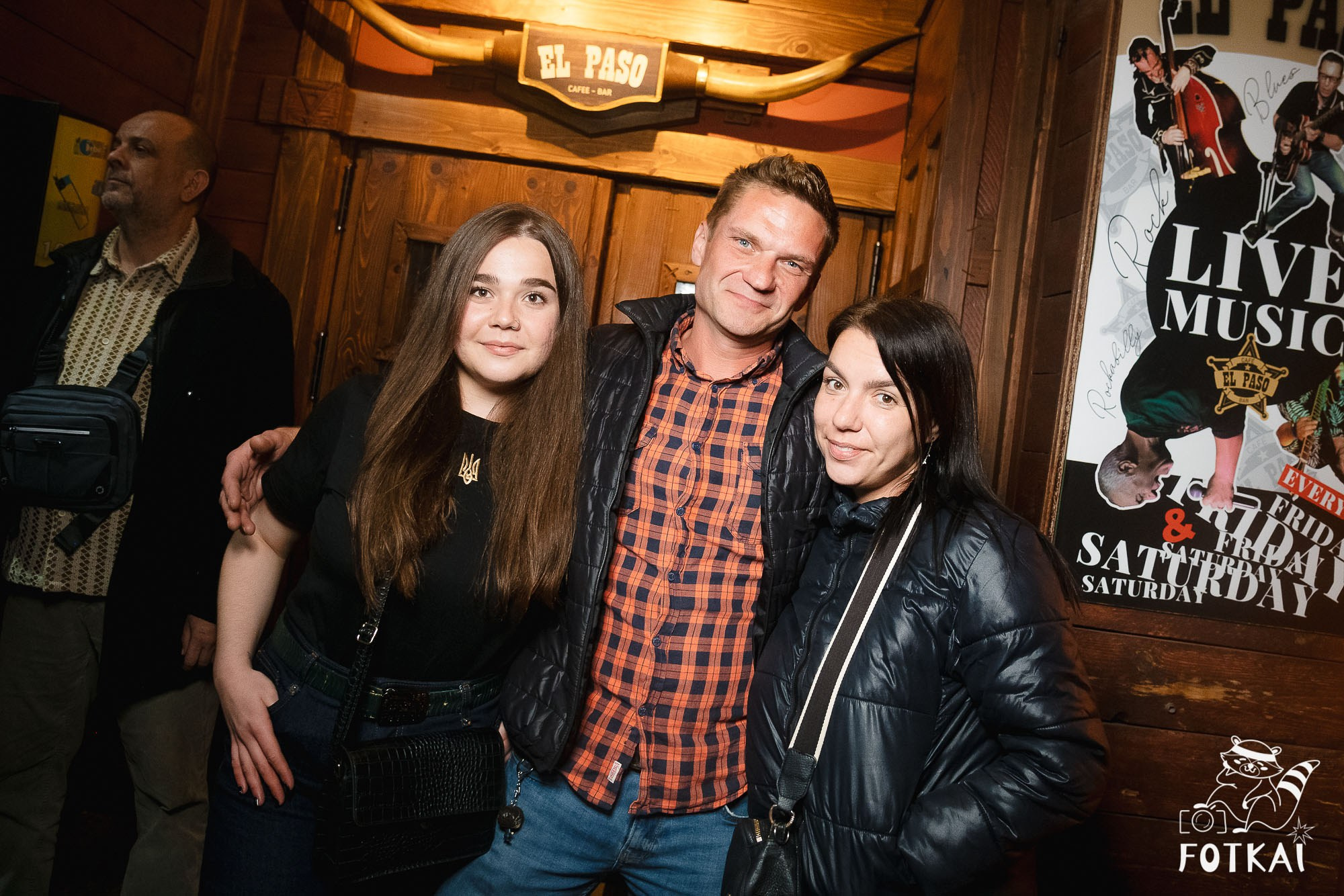 Amy Winehouse Tribute at El Paso Bar (March 28) — Live Concert Photo Report | FOTKAI