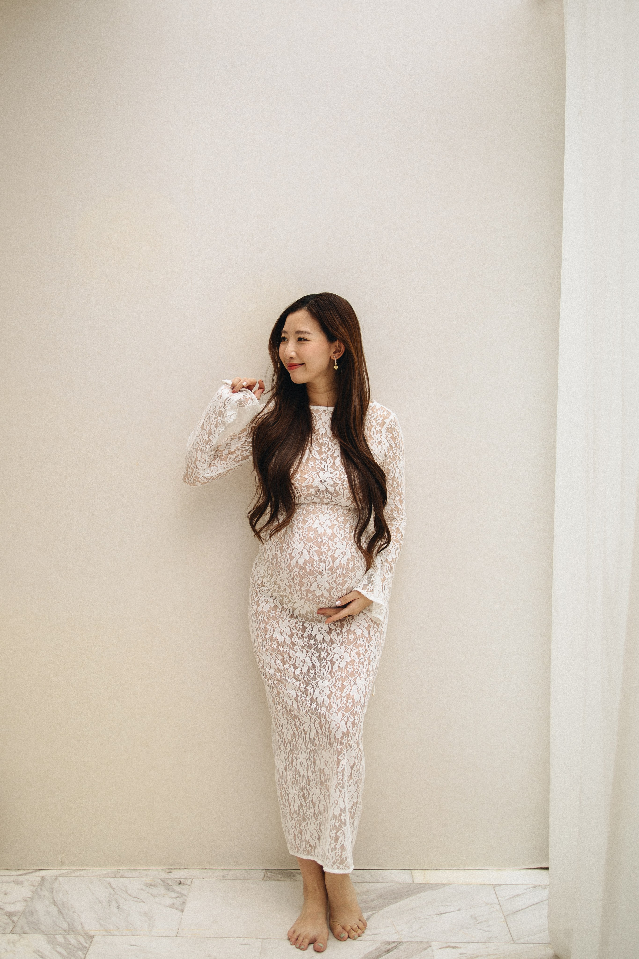 The Sweetest Anticipation. Family and wedding photographer in Bangkok, Thailand