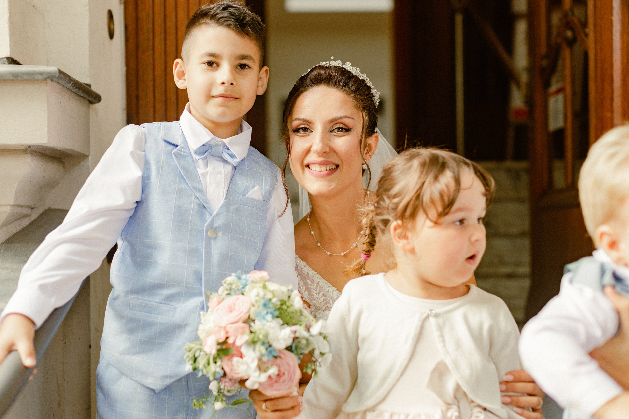 Hochzeitsfotografie in der Weißen Villa Elmshorn | Historischer Charme in Schleswig-Holstein. Hochzeitsfotograf und Hochzeitsvideograf aus Hamburg | Roka21Film