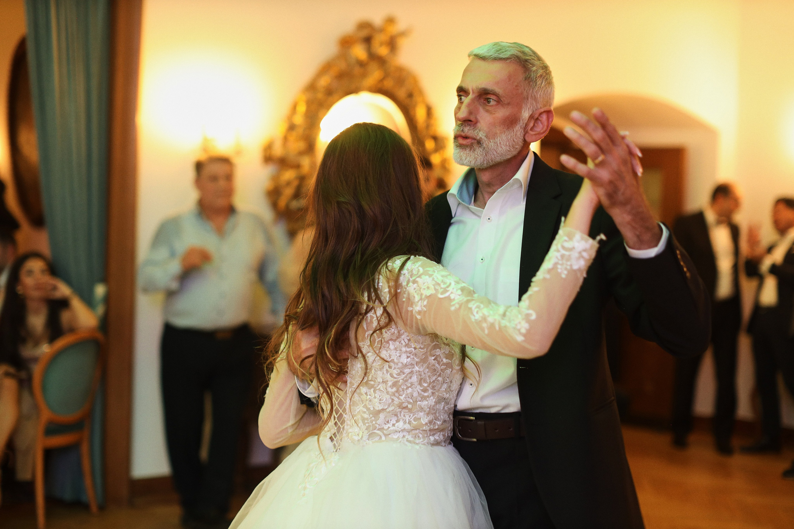 Hochzeitsfotos aus Düsseldorf. Hochzeitsfotograf und Hochzeitsvideograf aus Hamburg | Roka21Film