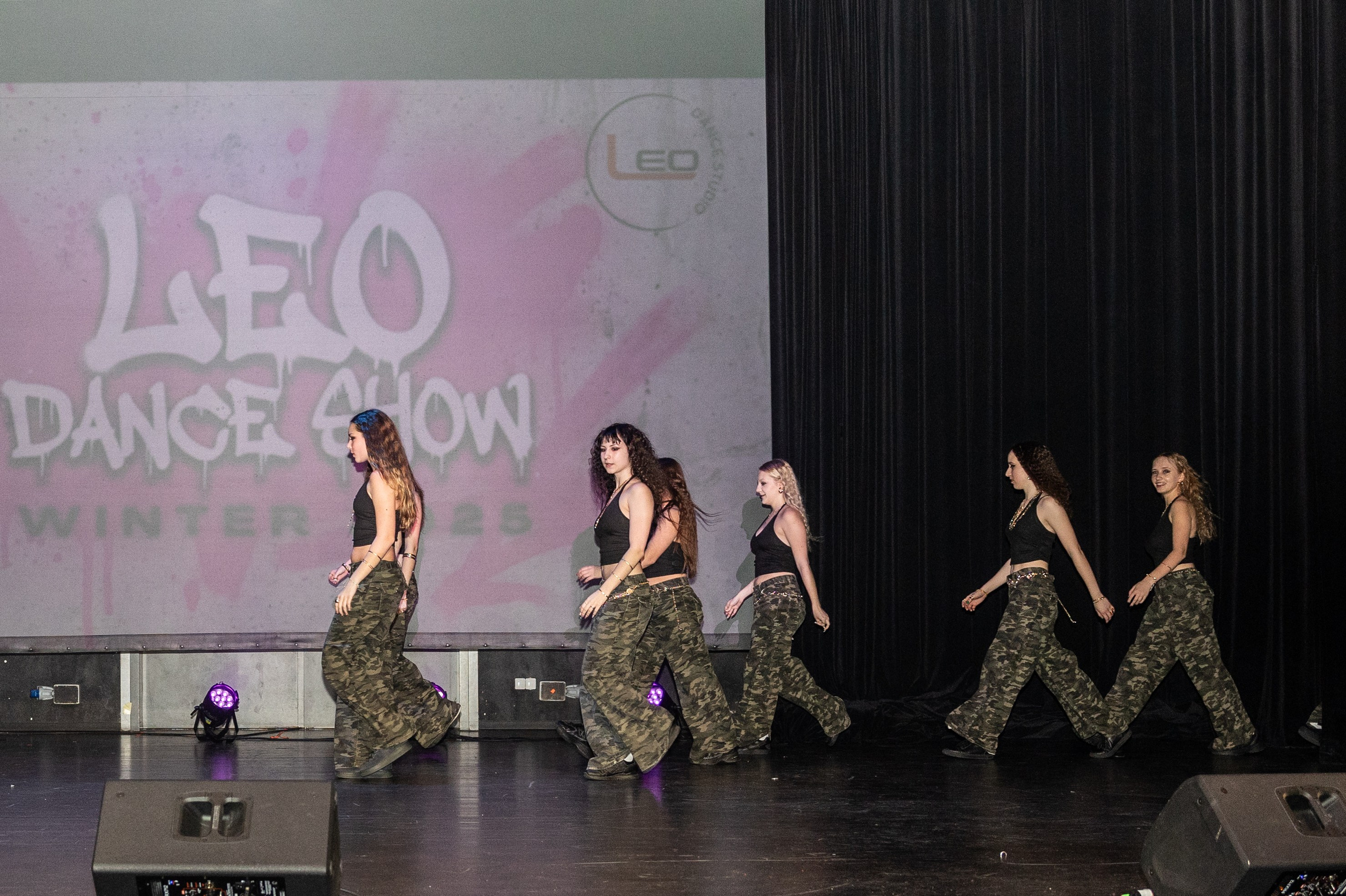 LEO DANCE SHOW WINTER 2025. Семейный и детский фотограф в Варшаве Мила Бобровская