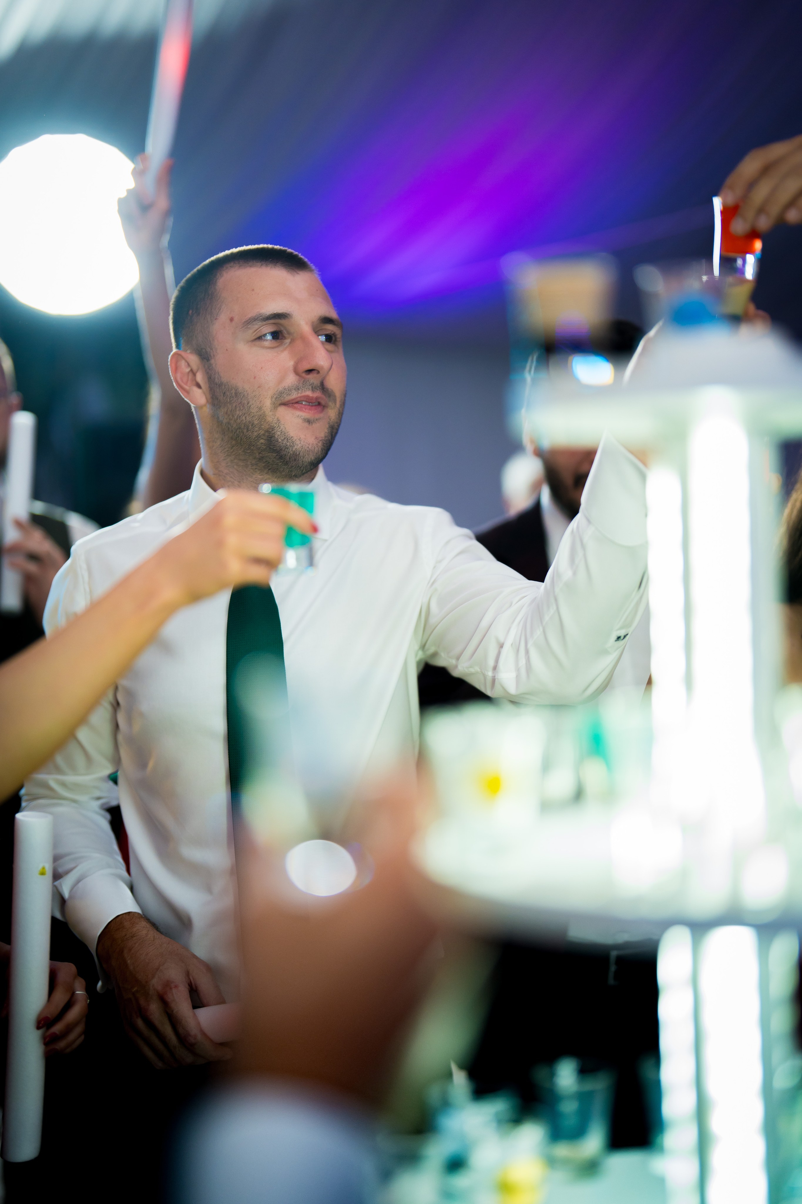 PARTY. Gabriel Florea — Fotograf nuntă București