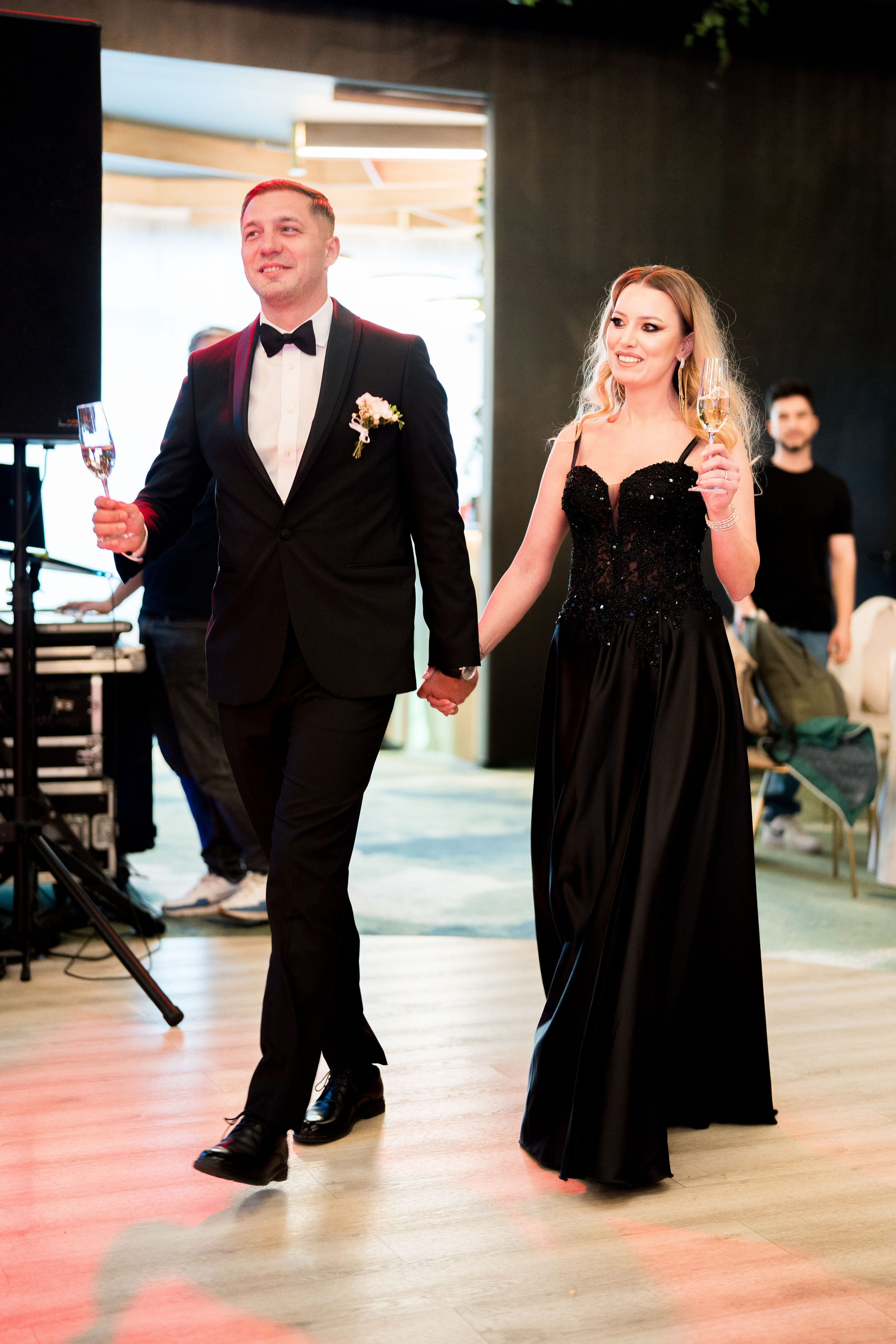 PARTY. Gabriel Florea — Fotograf nuntă București