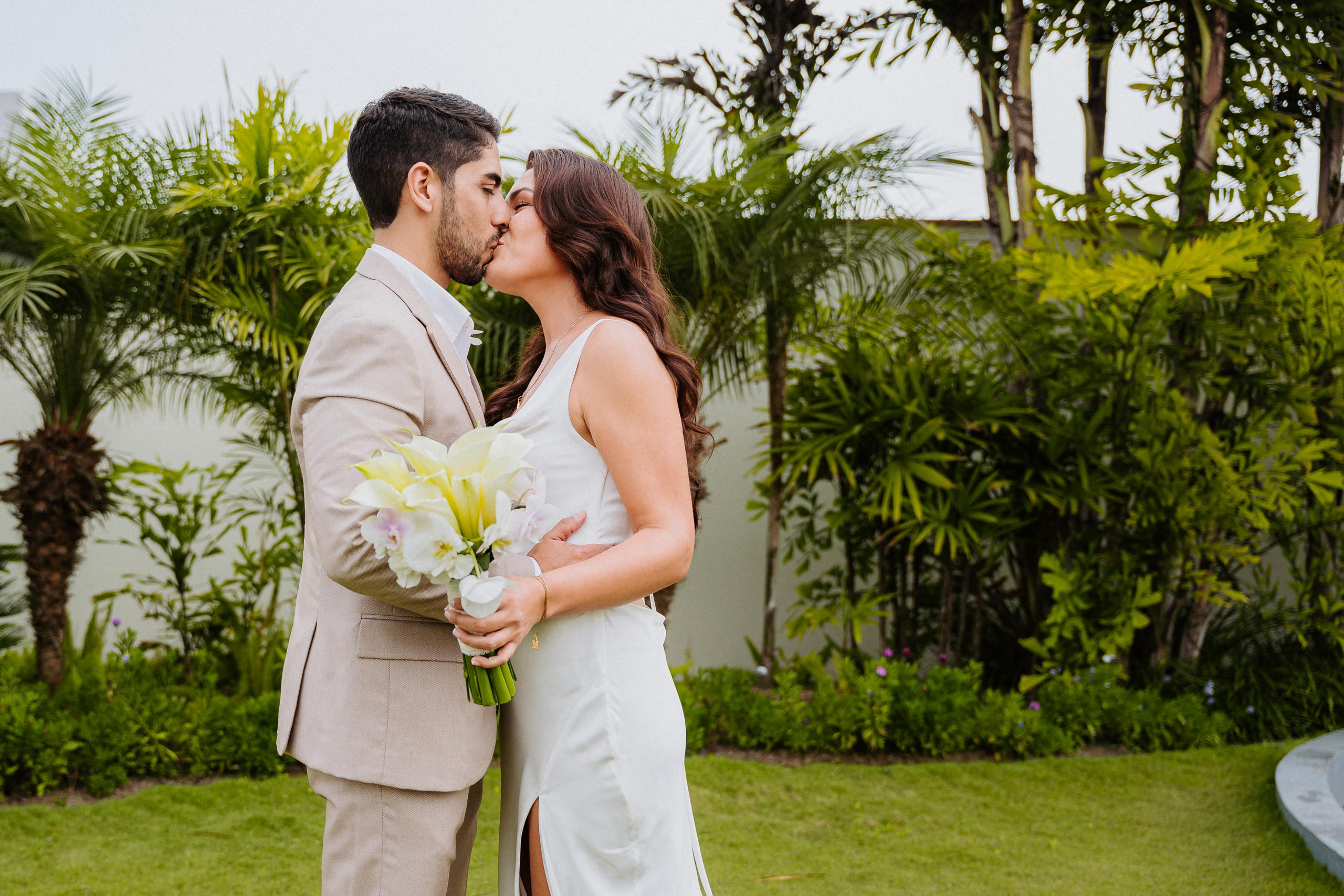 Boda civil. Fotógrafo de Bodas en Lima | Ronhy Altamirano. Fotografía narrativa y cinematográfica para bodas, quinceañeras y eventos exclusivos