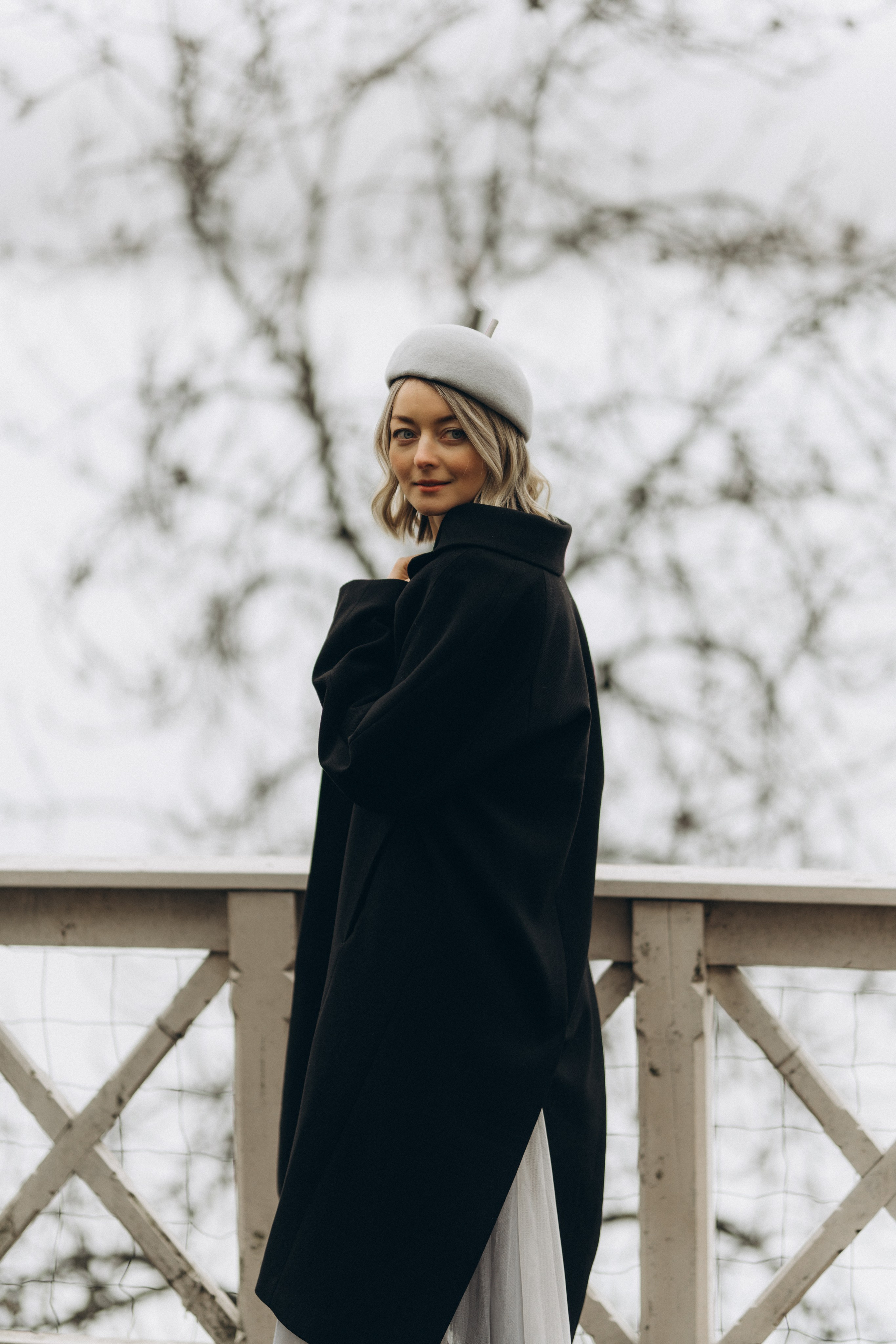 Woman phoshoot. Wedding and potrait photographer in Helsinki Vickan O