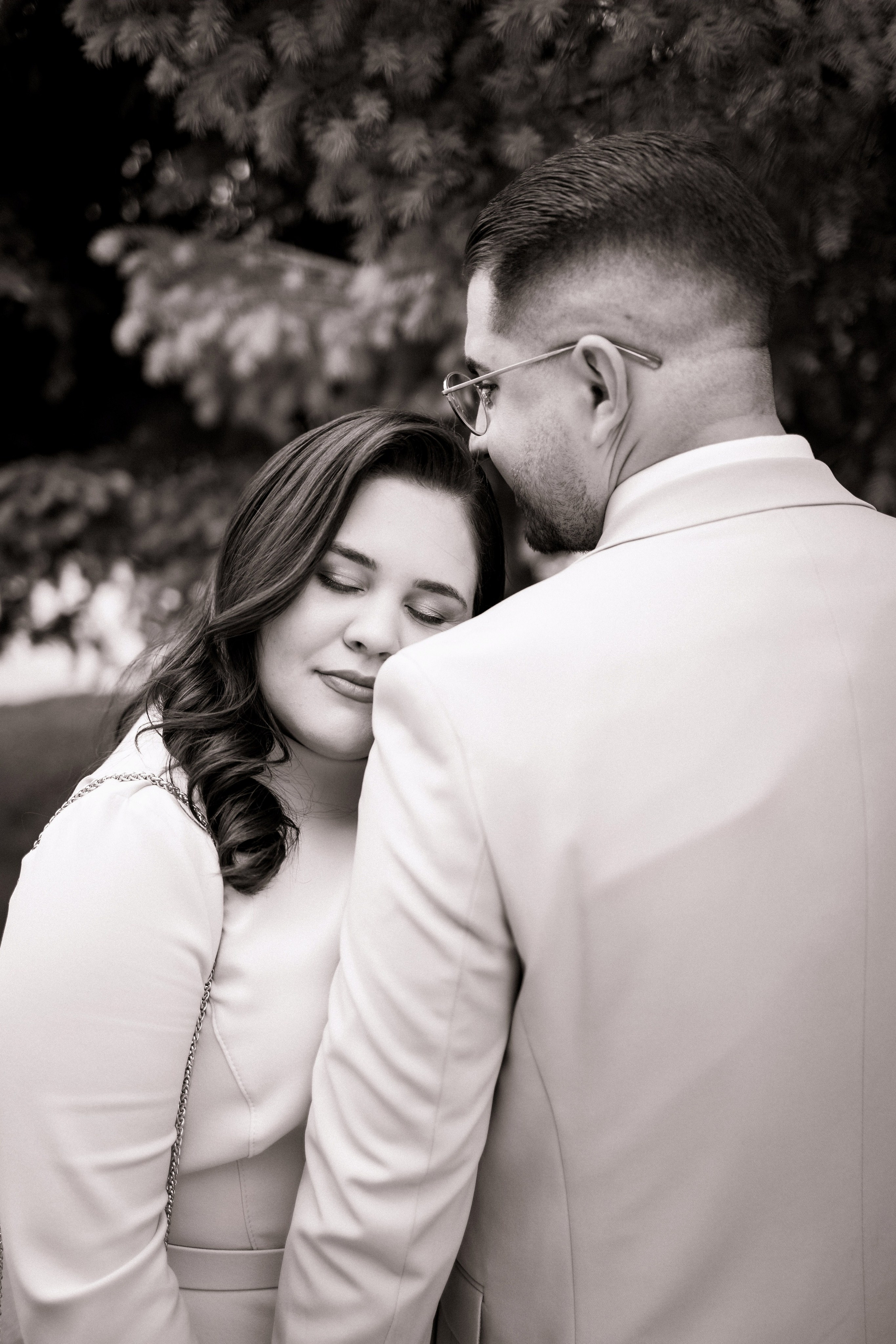 Olivia & Alex. Wedding Photographer, based in Iasi, Romania, but will travel all over the globe to make sure you look amazing in all your wedding photos
