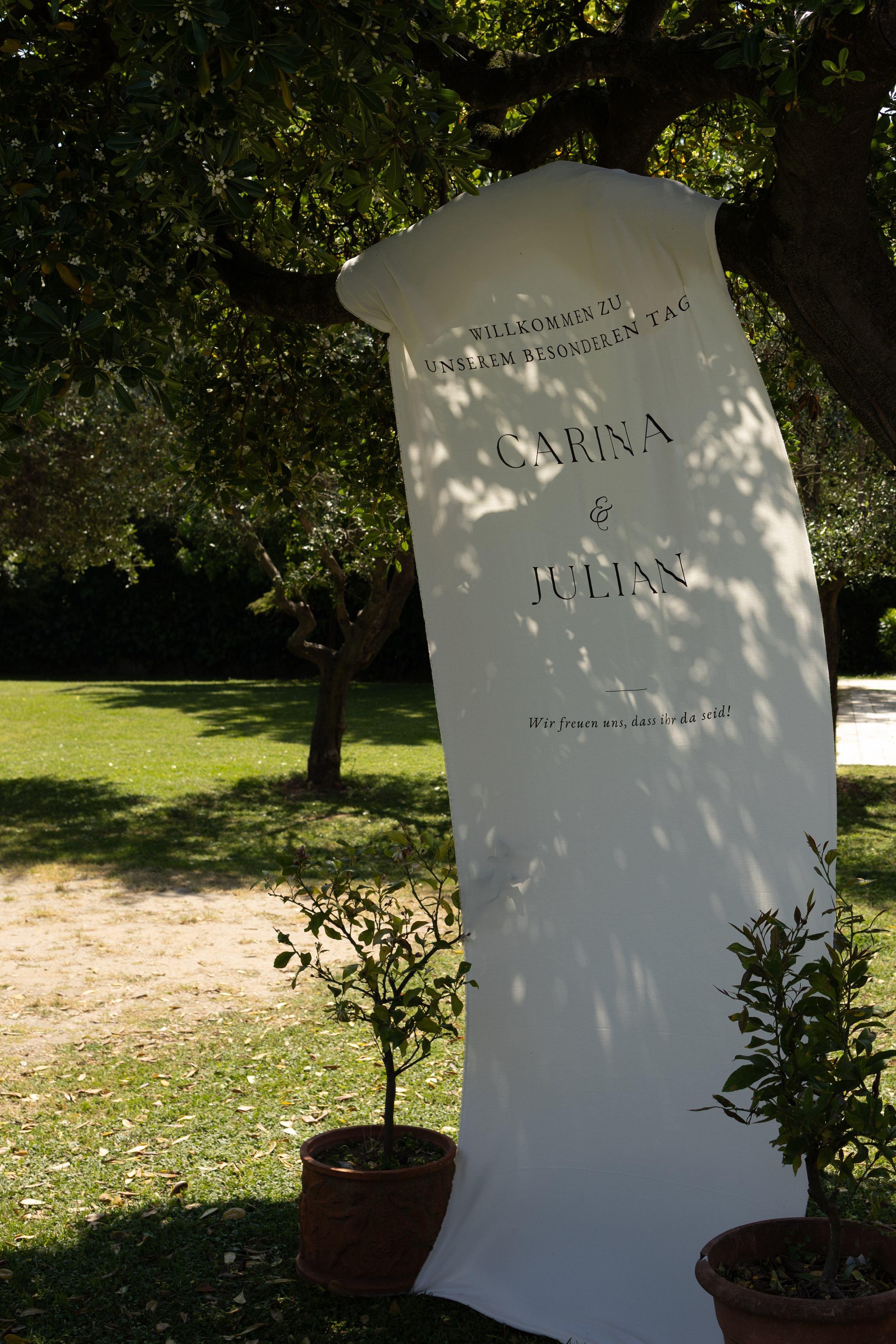 C&J. Garda Lake Wedding Planner