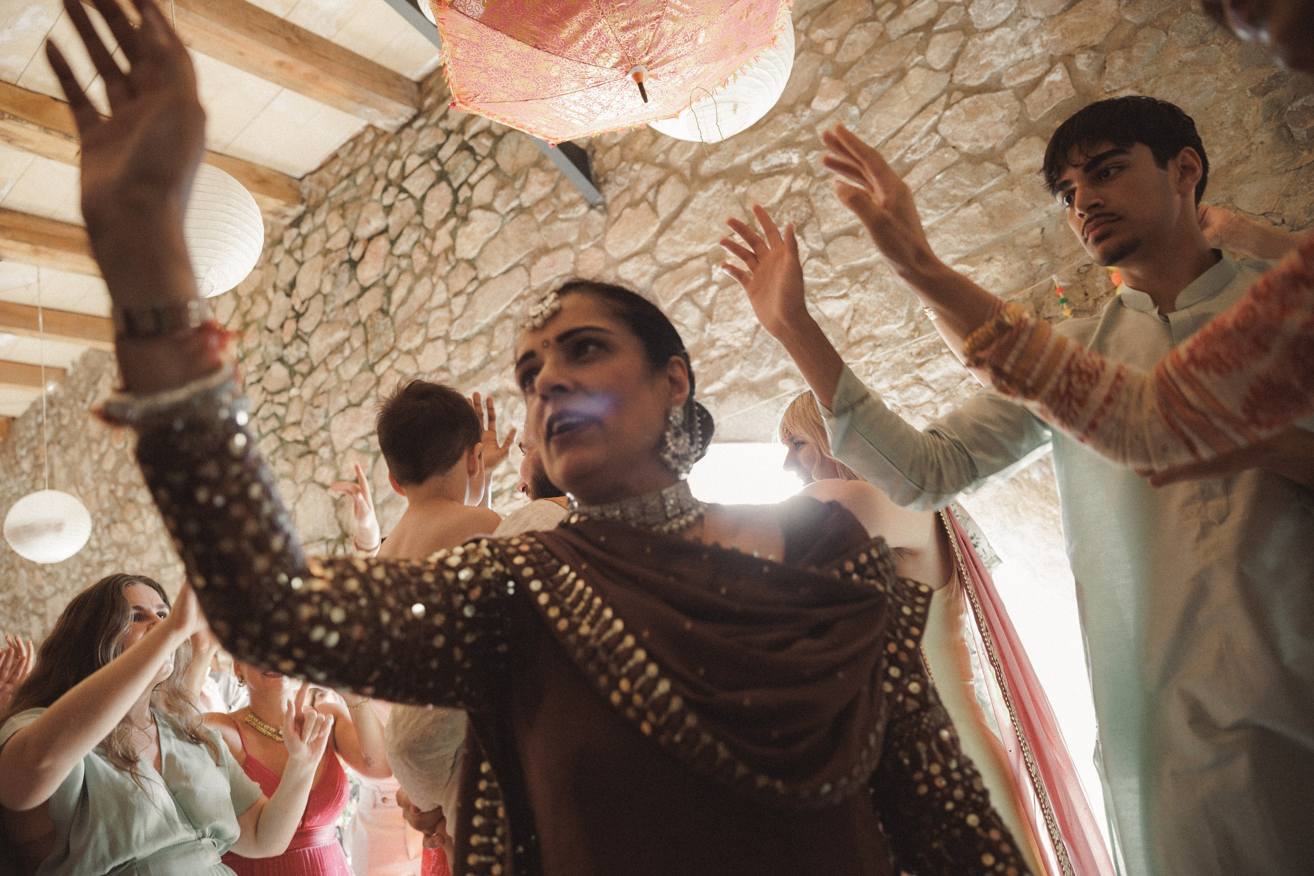 Patrik & Naomi. Monestir Sant Salvi. Paola wedding photographer / videographer in Barcelona