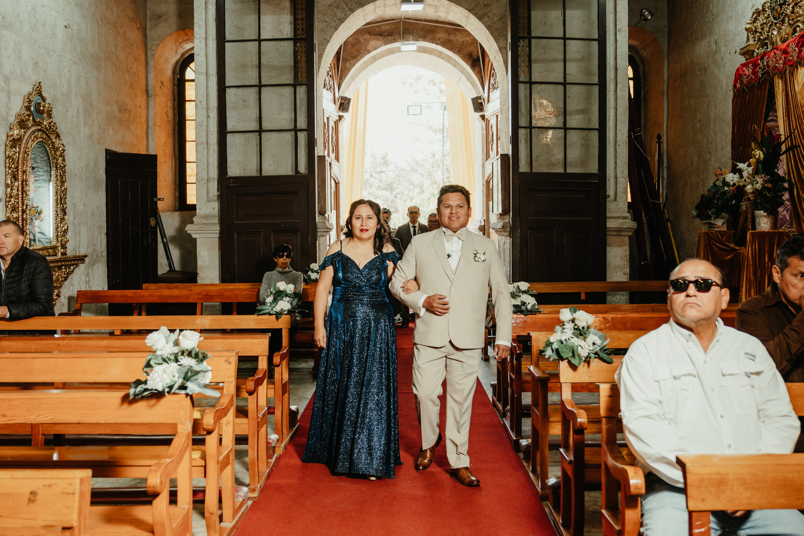 VANESSA + FRANKLIN BODA RELIGIOSA. Studio KVTA | Fotografía y Video de Bodas en Arequipa