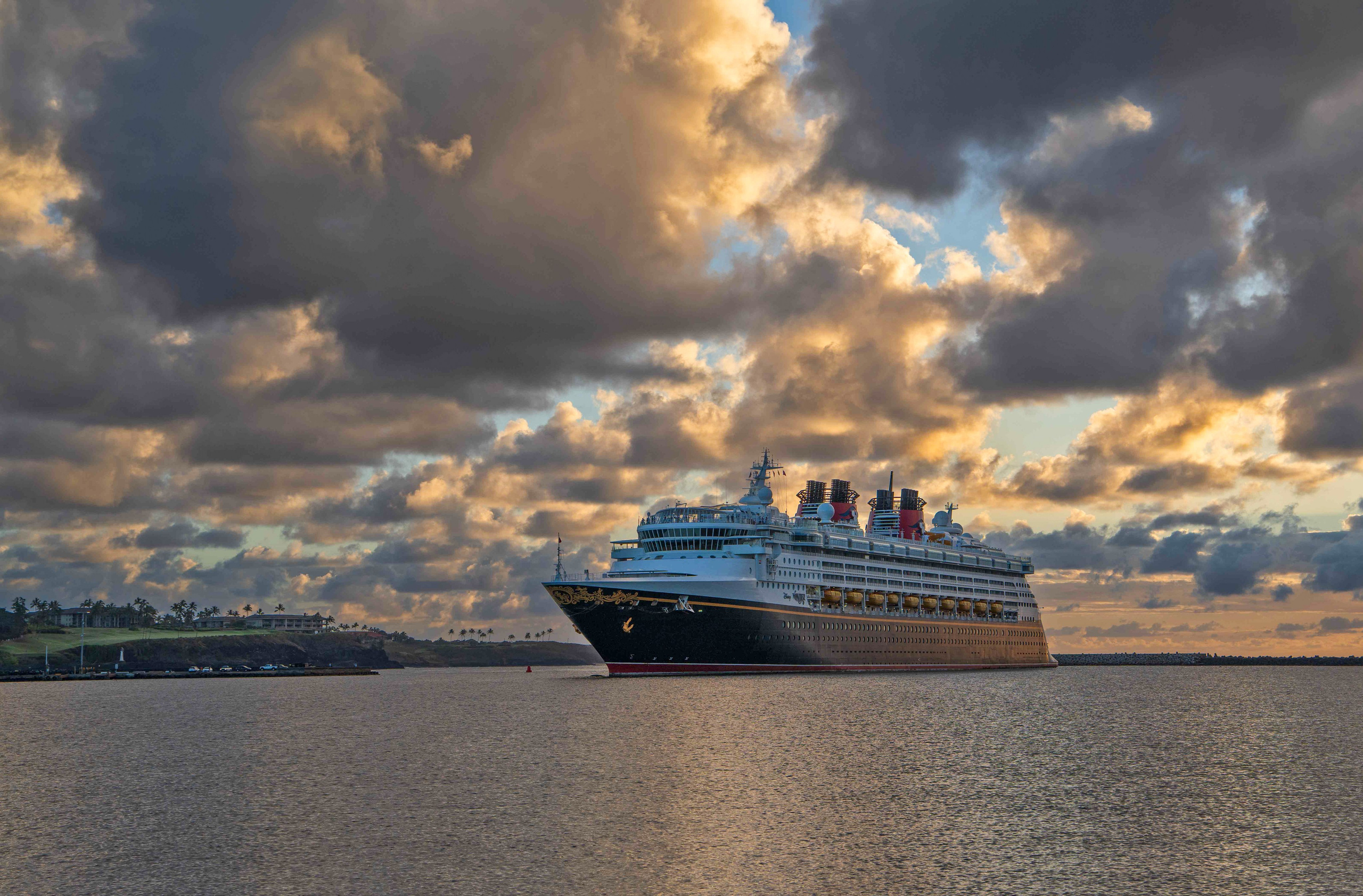 SHIPS. Awards winning photographer in Kauai, Hawaii