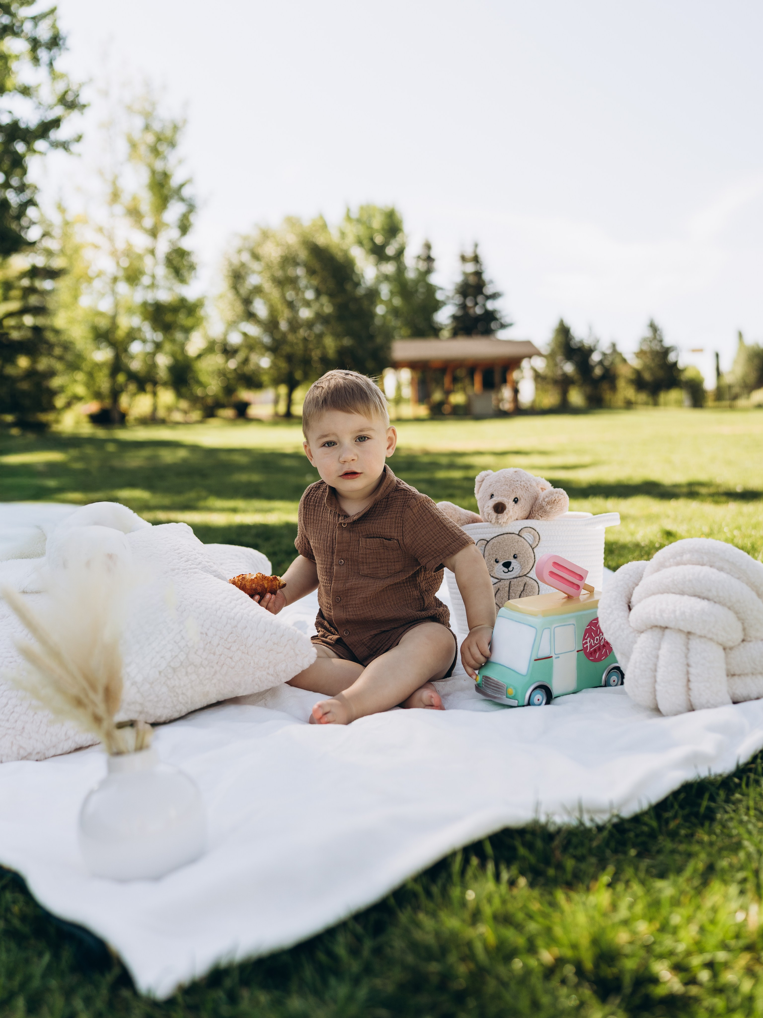 Max. Calgary Wedding & Lifestyle Photographer — Yevhen Polishchuk