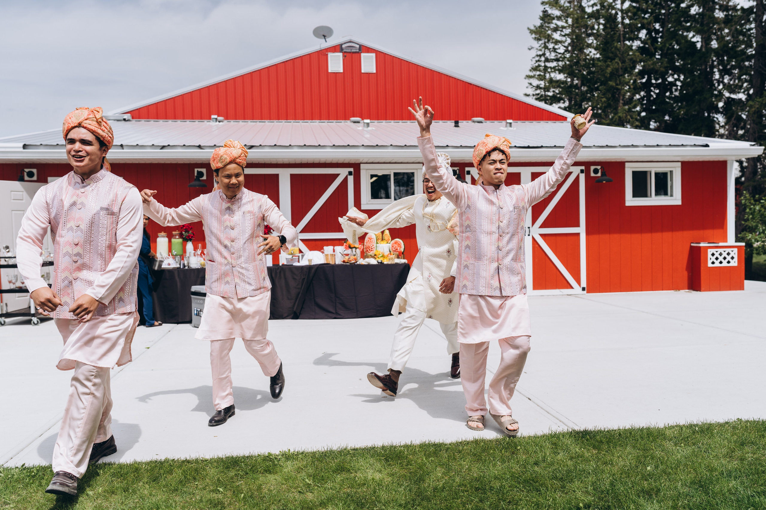 Jackie & Bindi. Calgary Wedding & Lifestyle Photographer — Yevhen Polishchuk